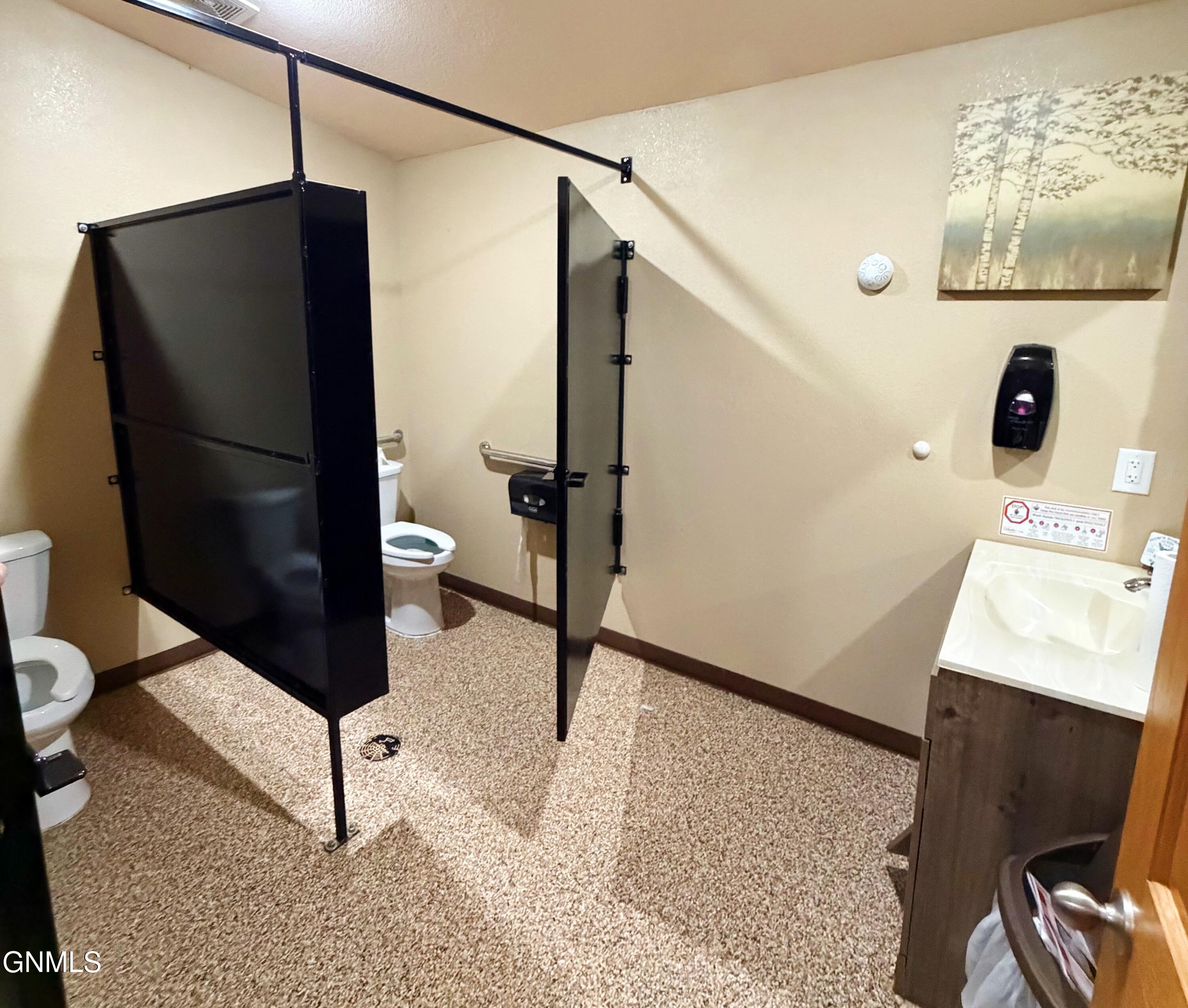 main property photo 15