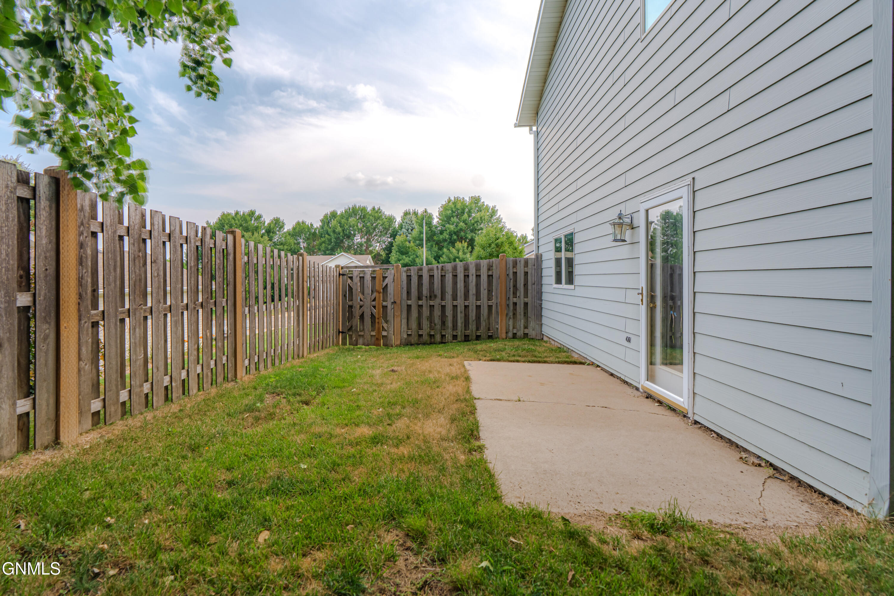 main property photo 72