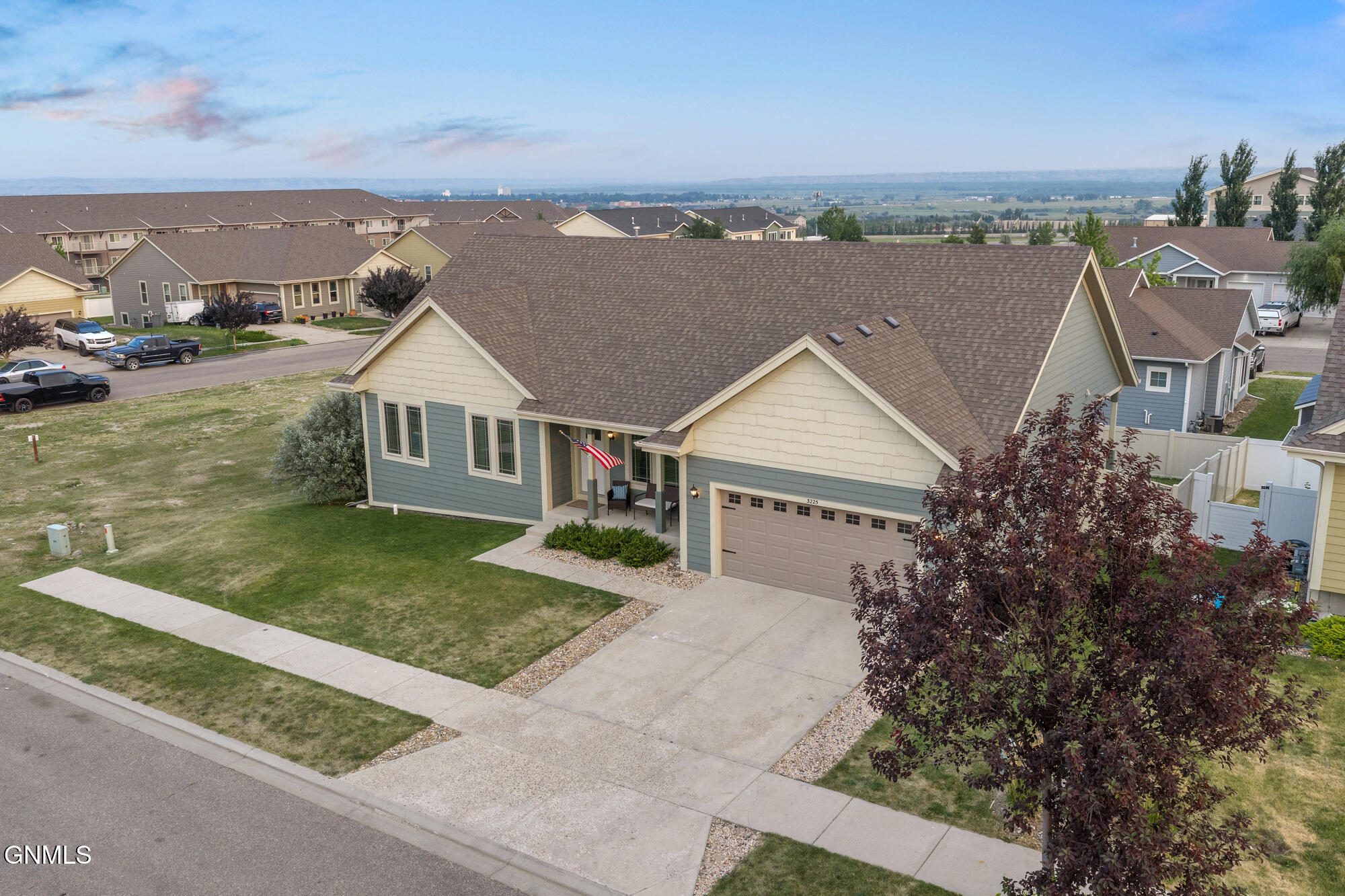 main property photo 5