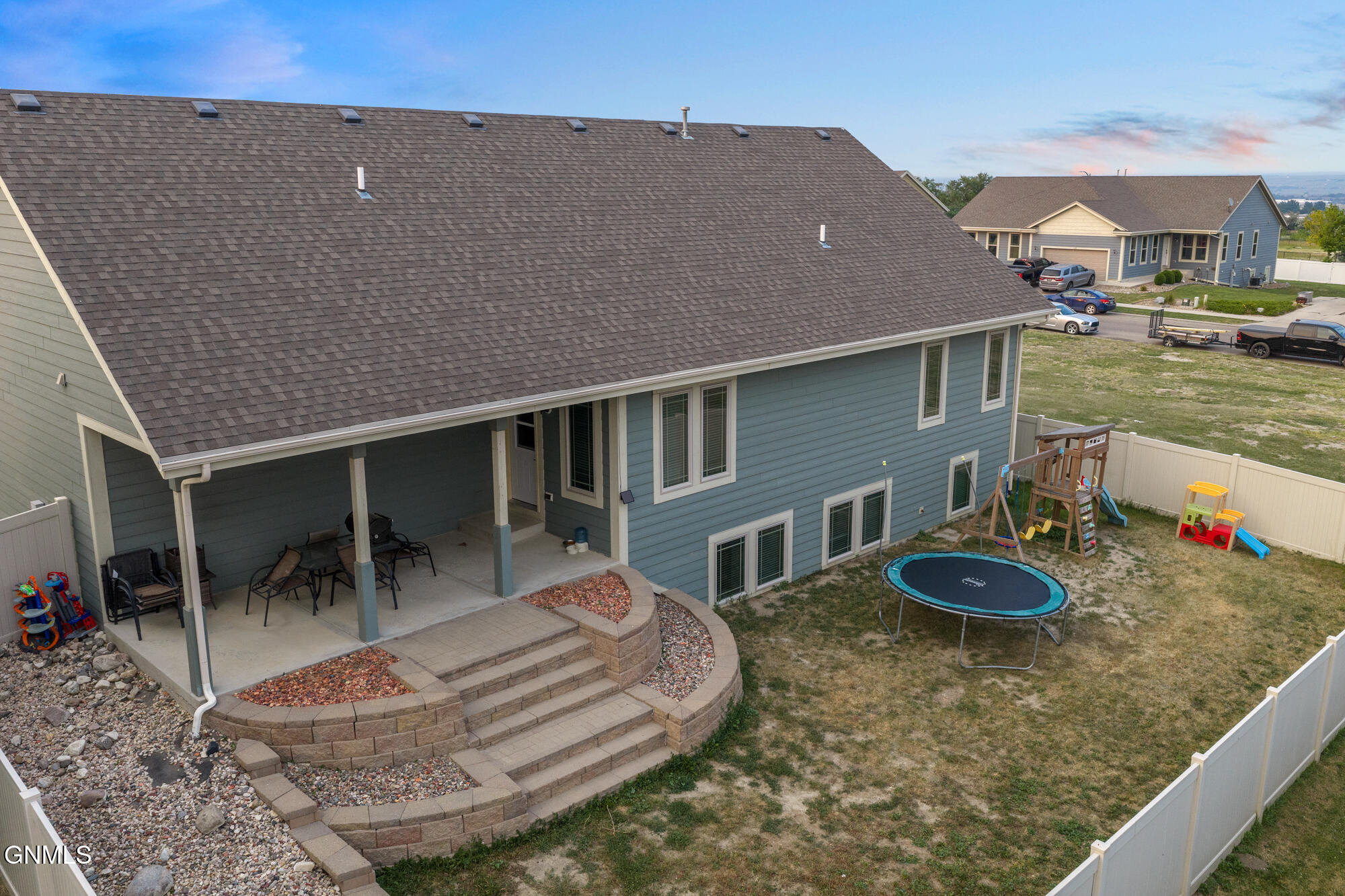 main property photo 59