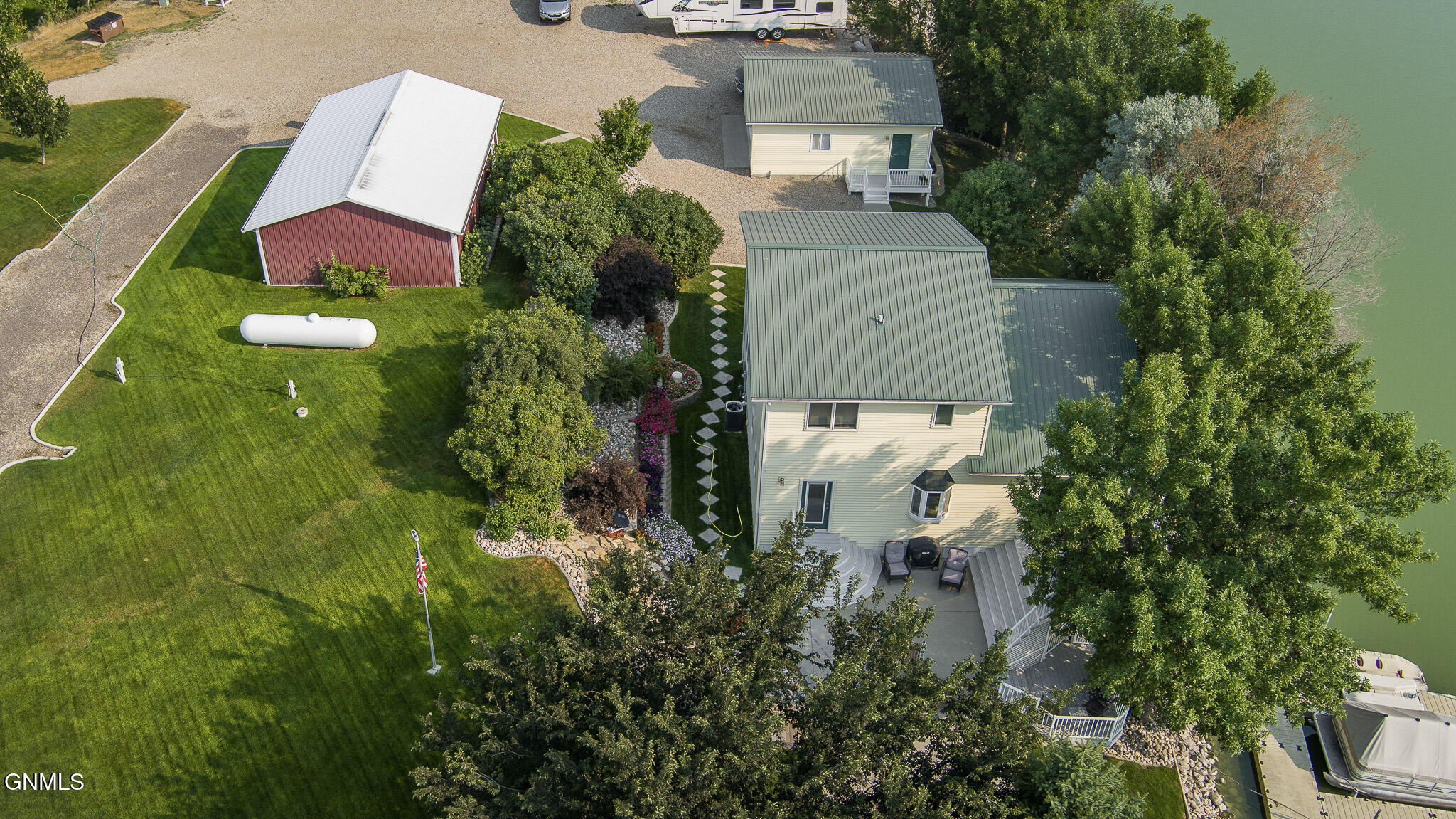 main property photo 79