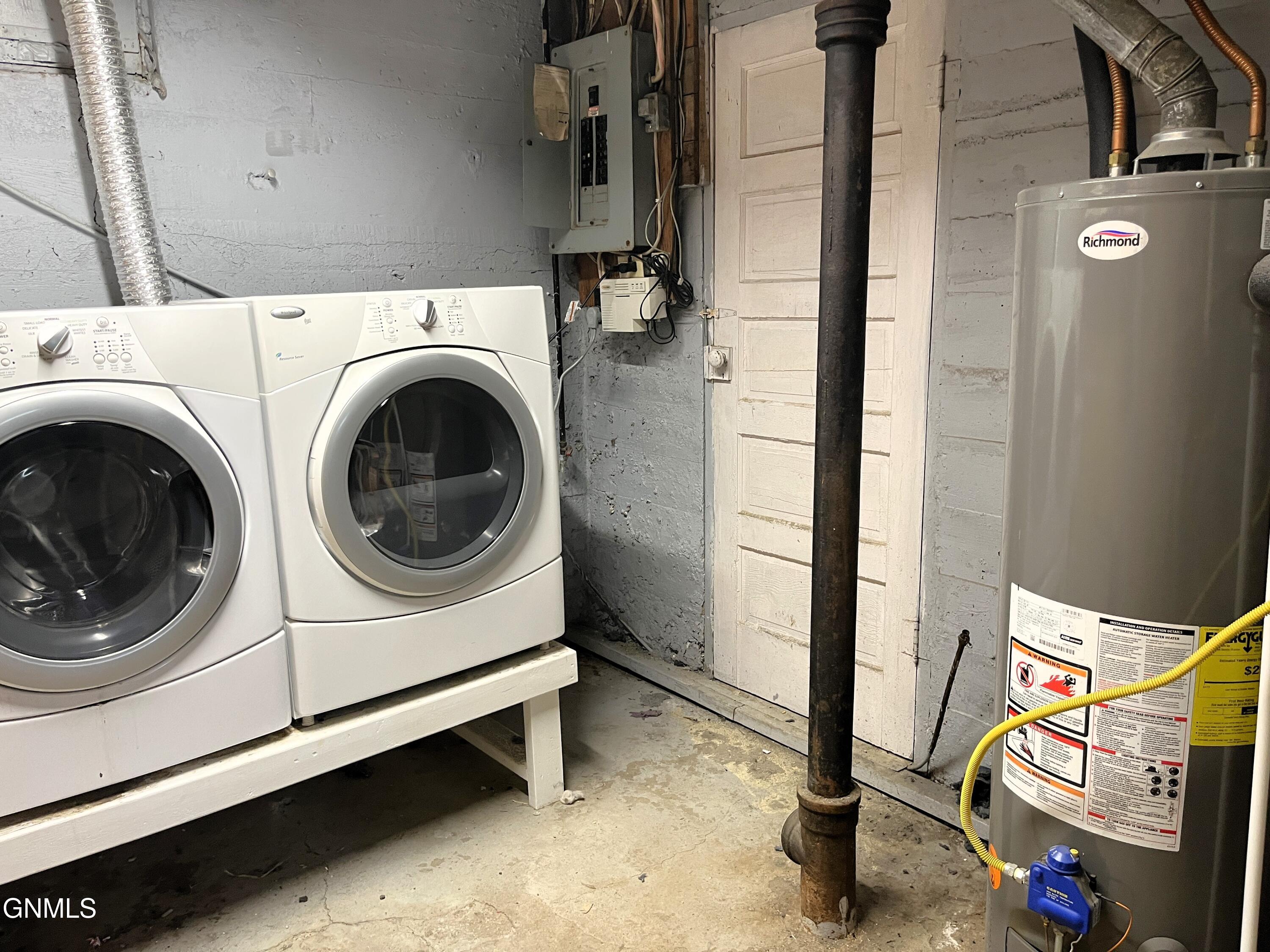 main property photo 23