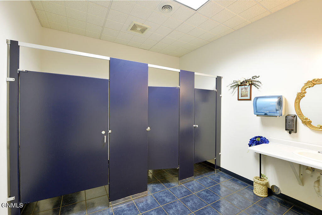 main property photo 52