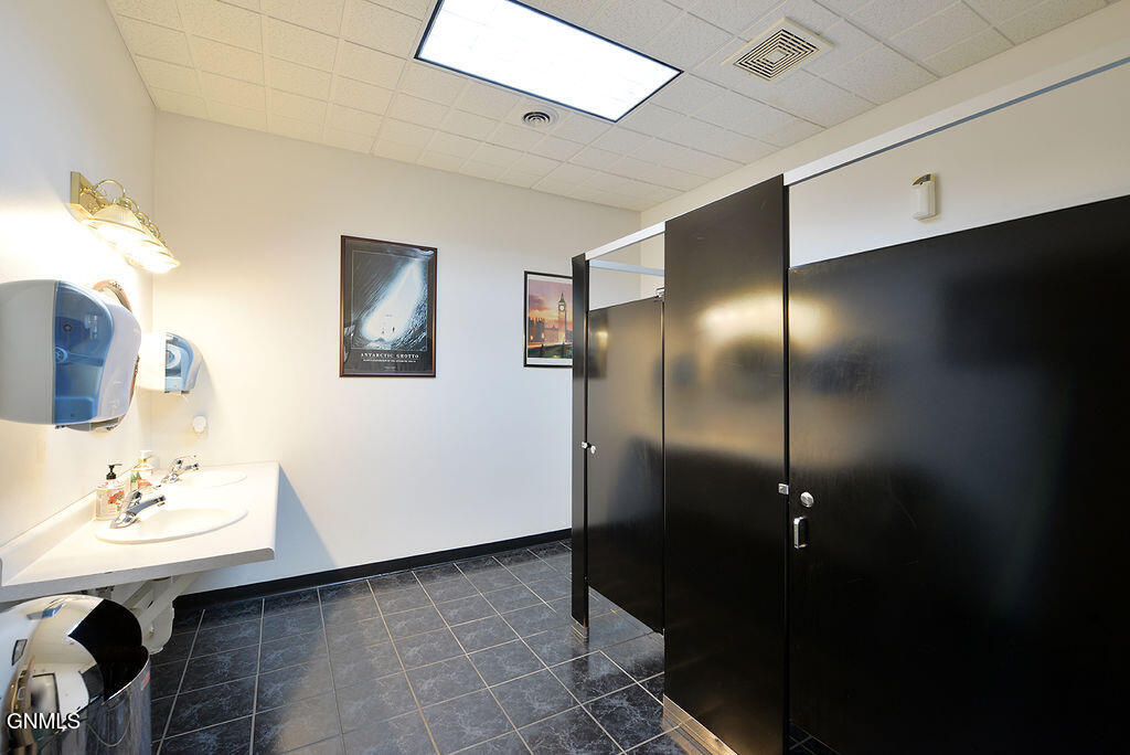 main property photo 55
