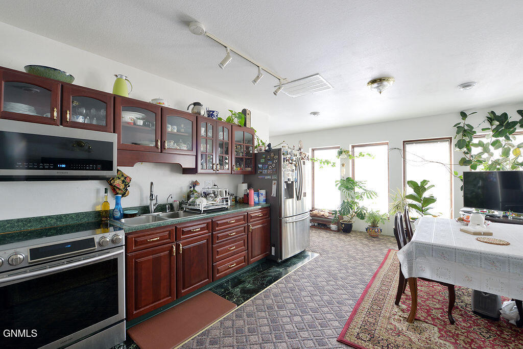 main property photo 88