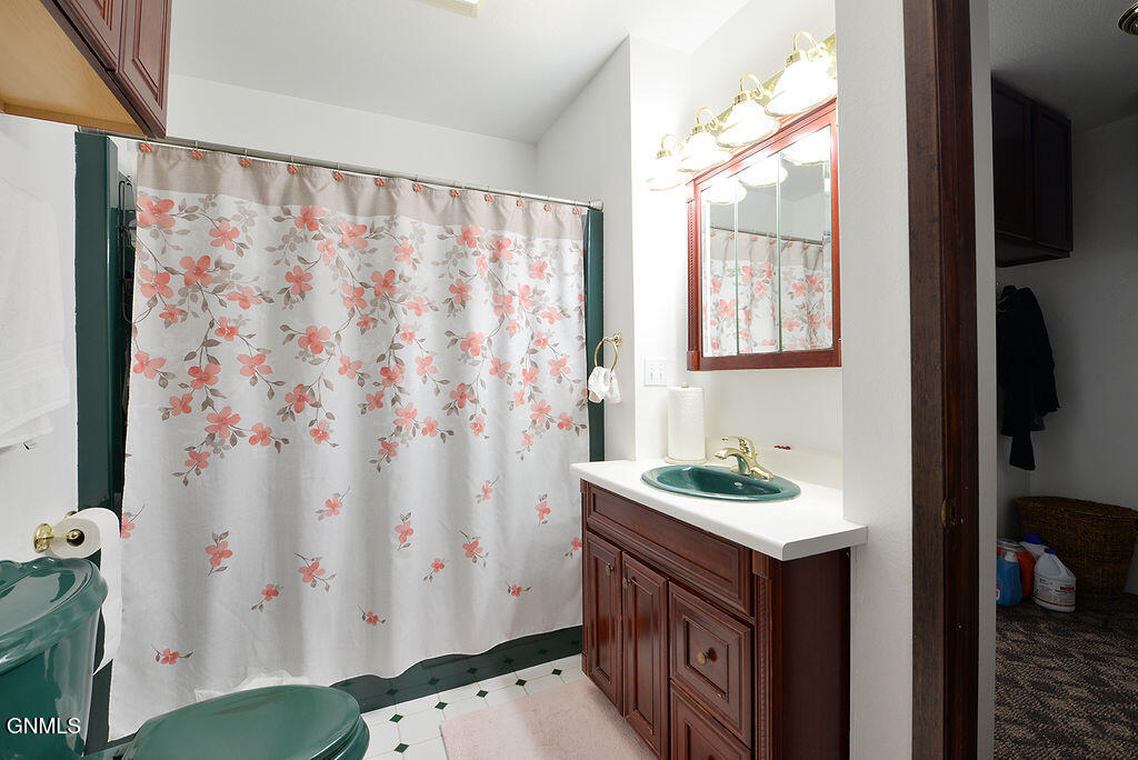 main property photo 89