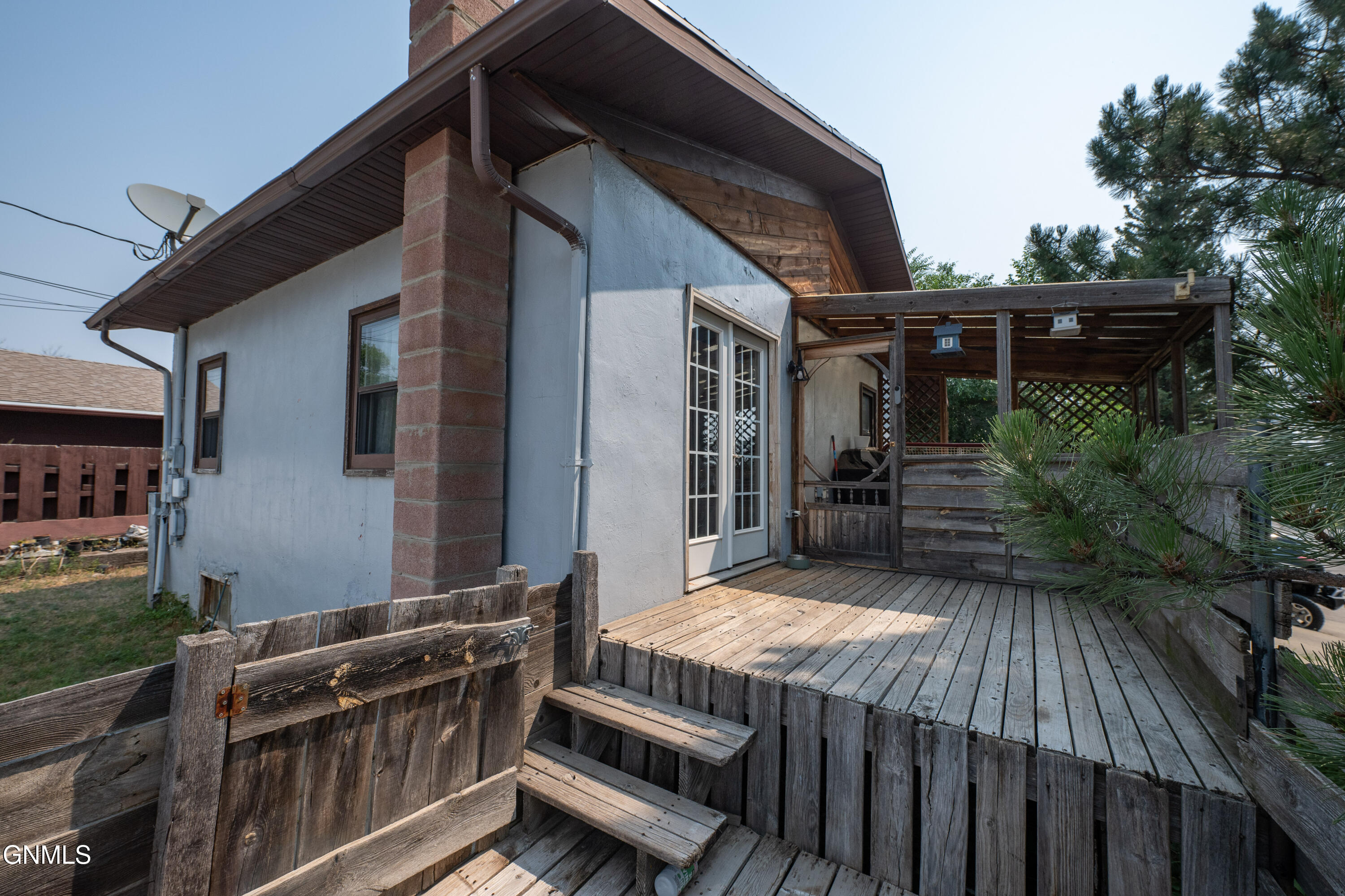 main property photo 29