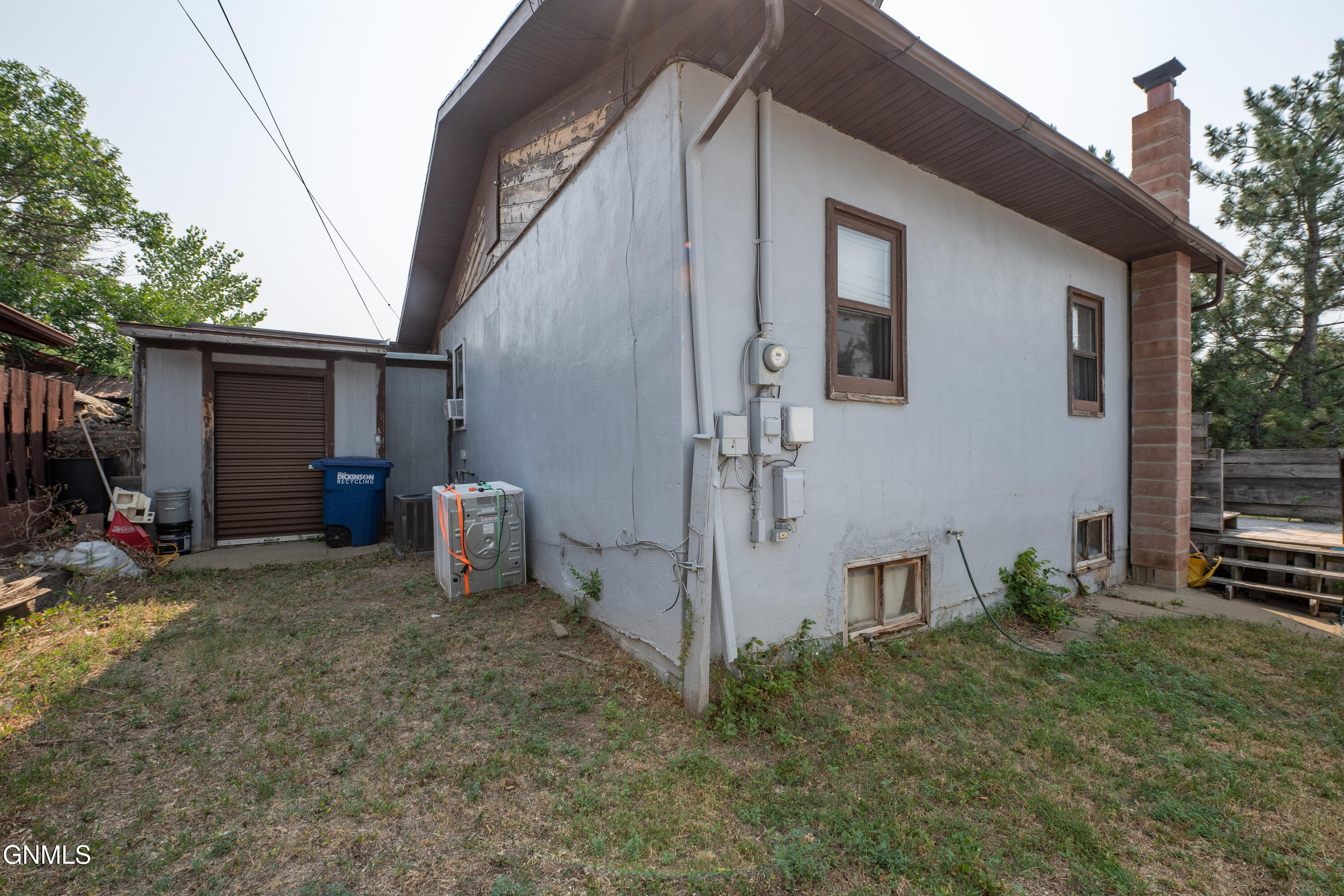 main property photo 30