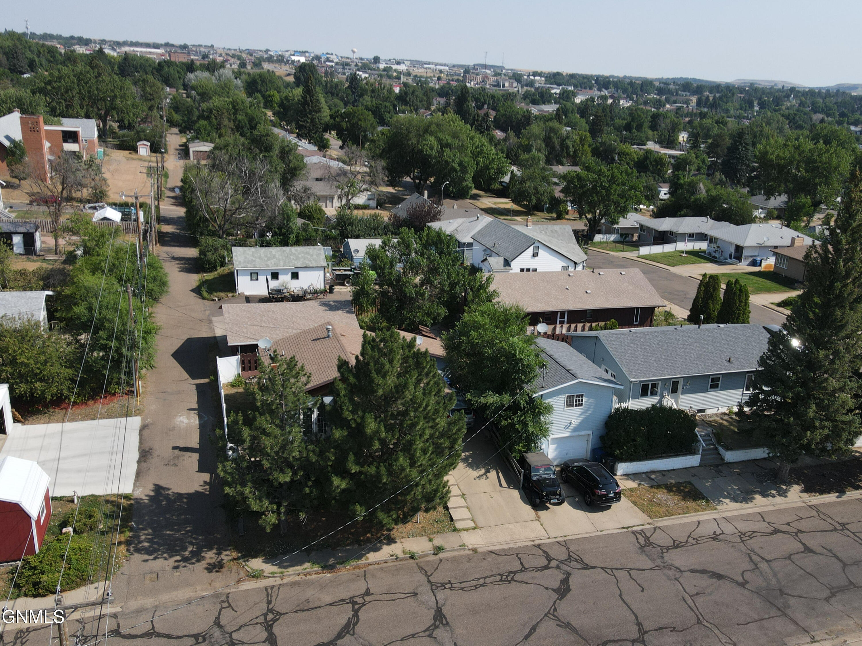 main property photo 38
