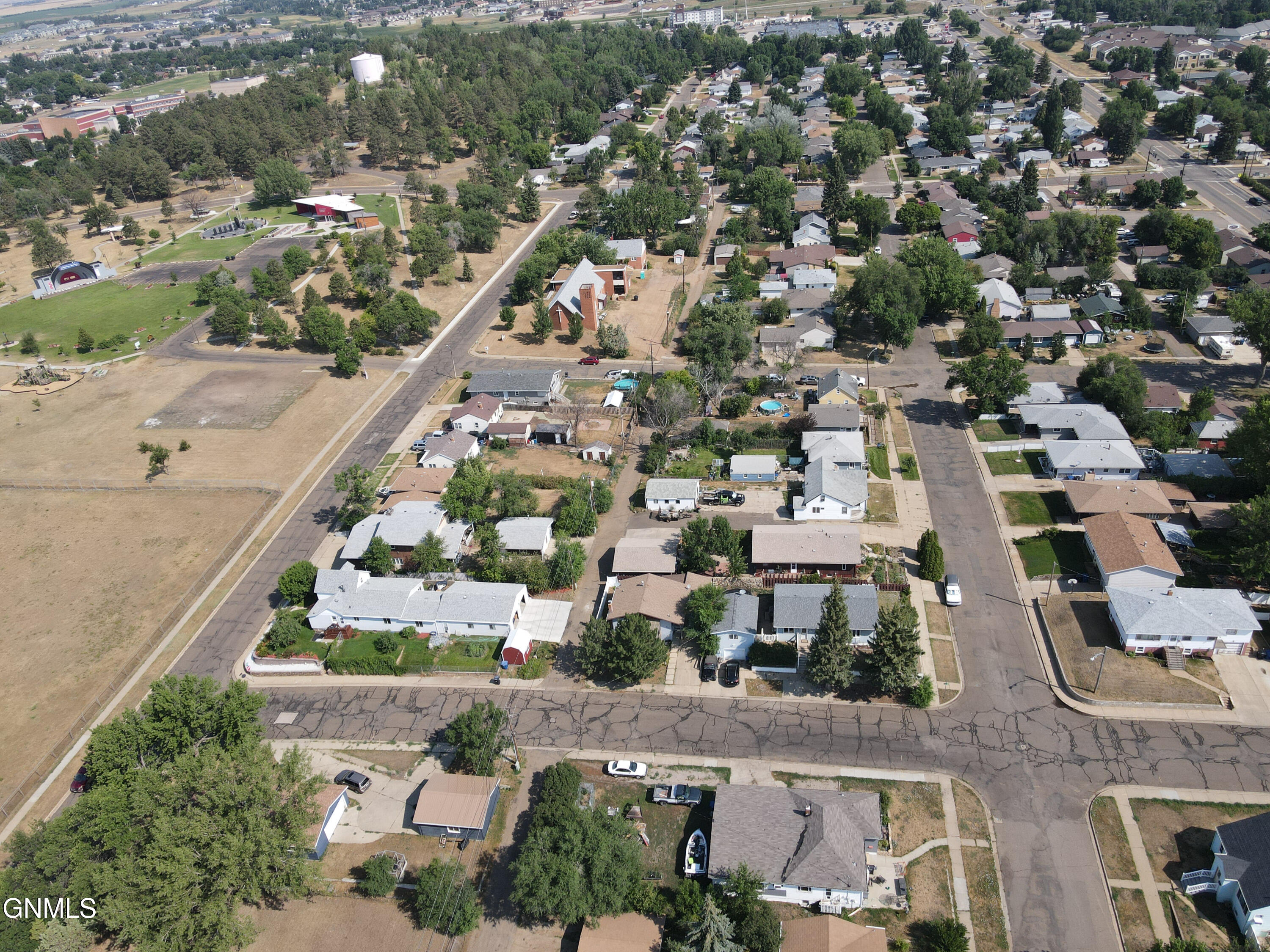 main property photo 43