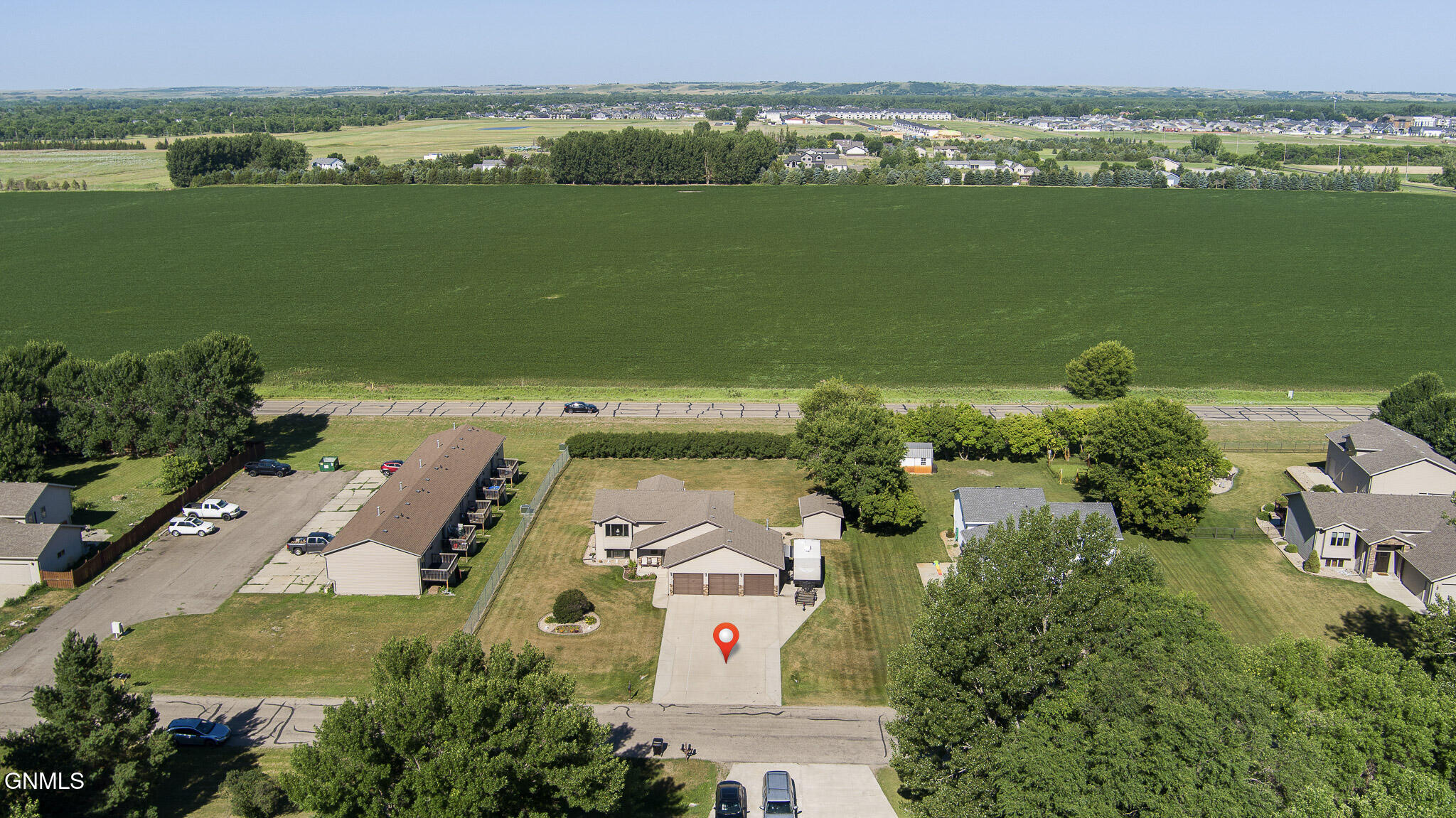 main property photo 46