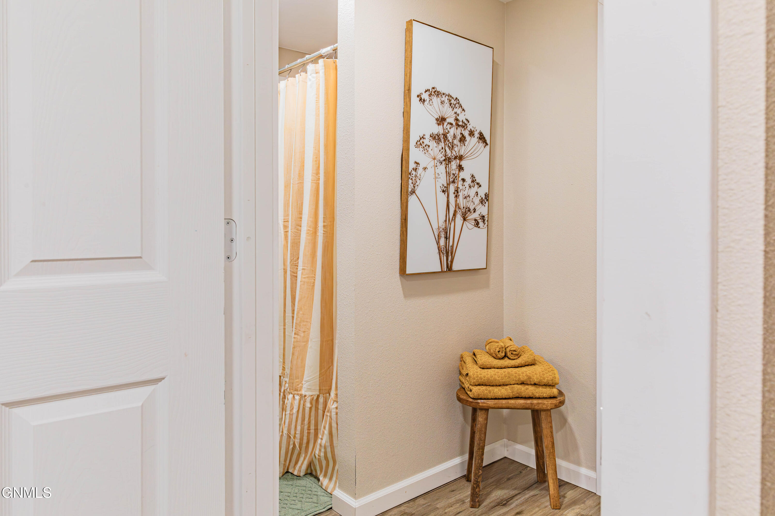 main property photo 70