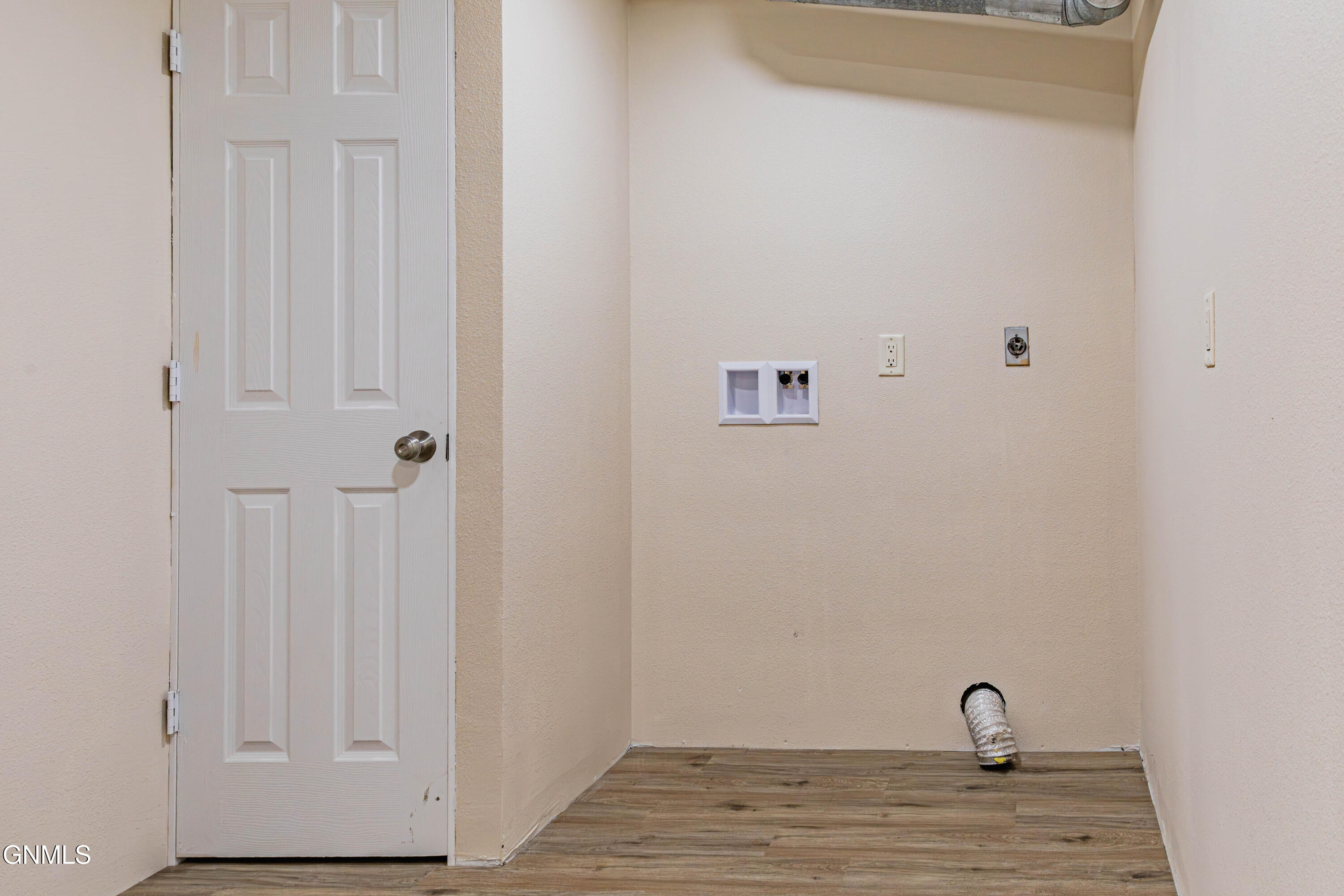 main property photo 75
