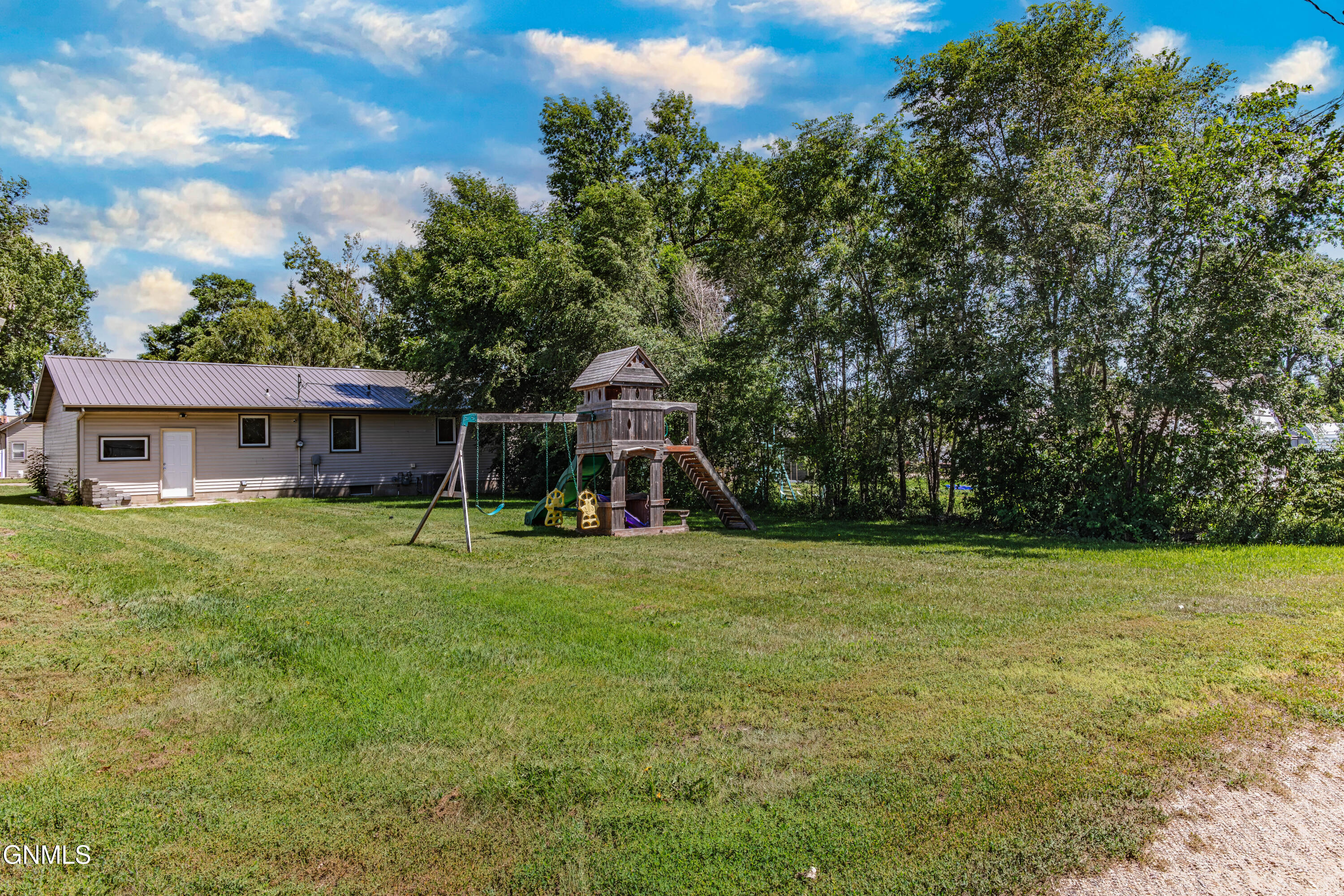main property photo 84