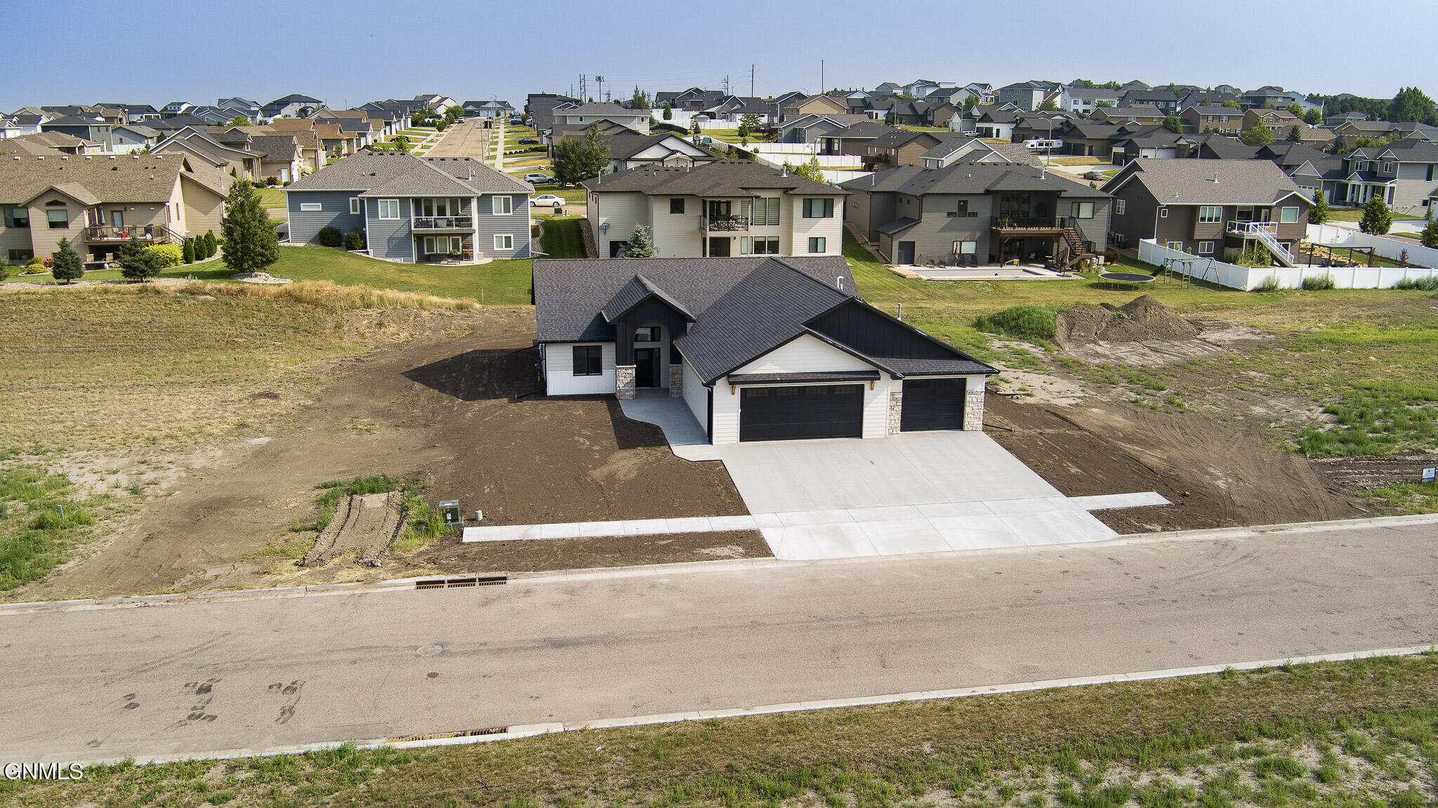 main property photo 42