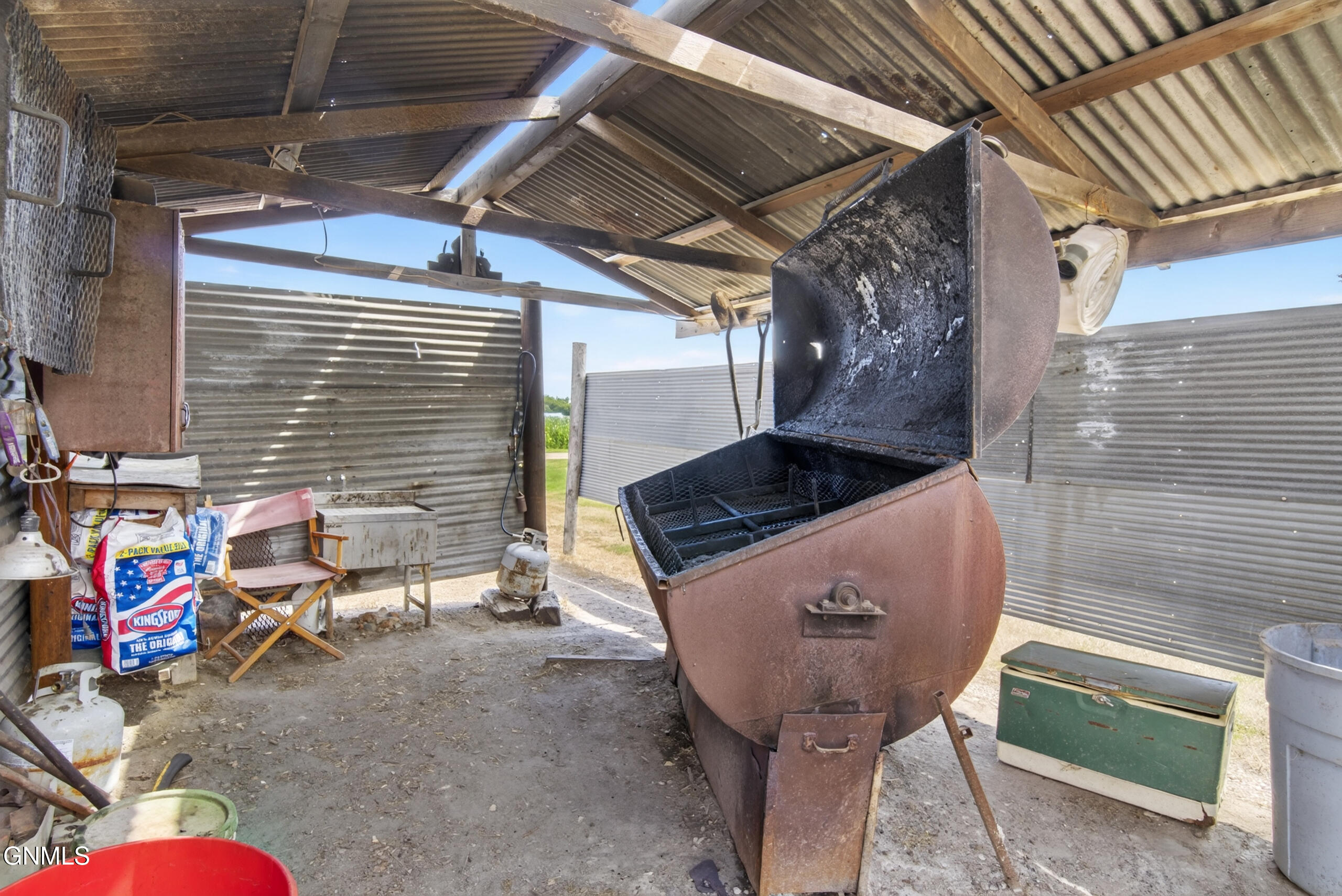 main property photo 50
