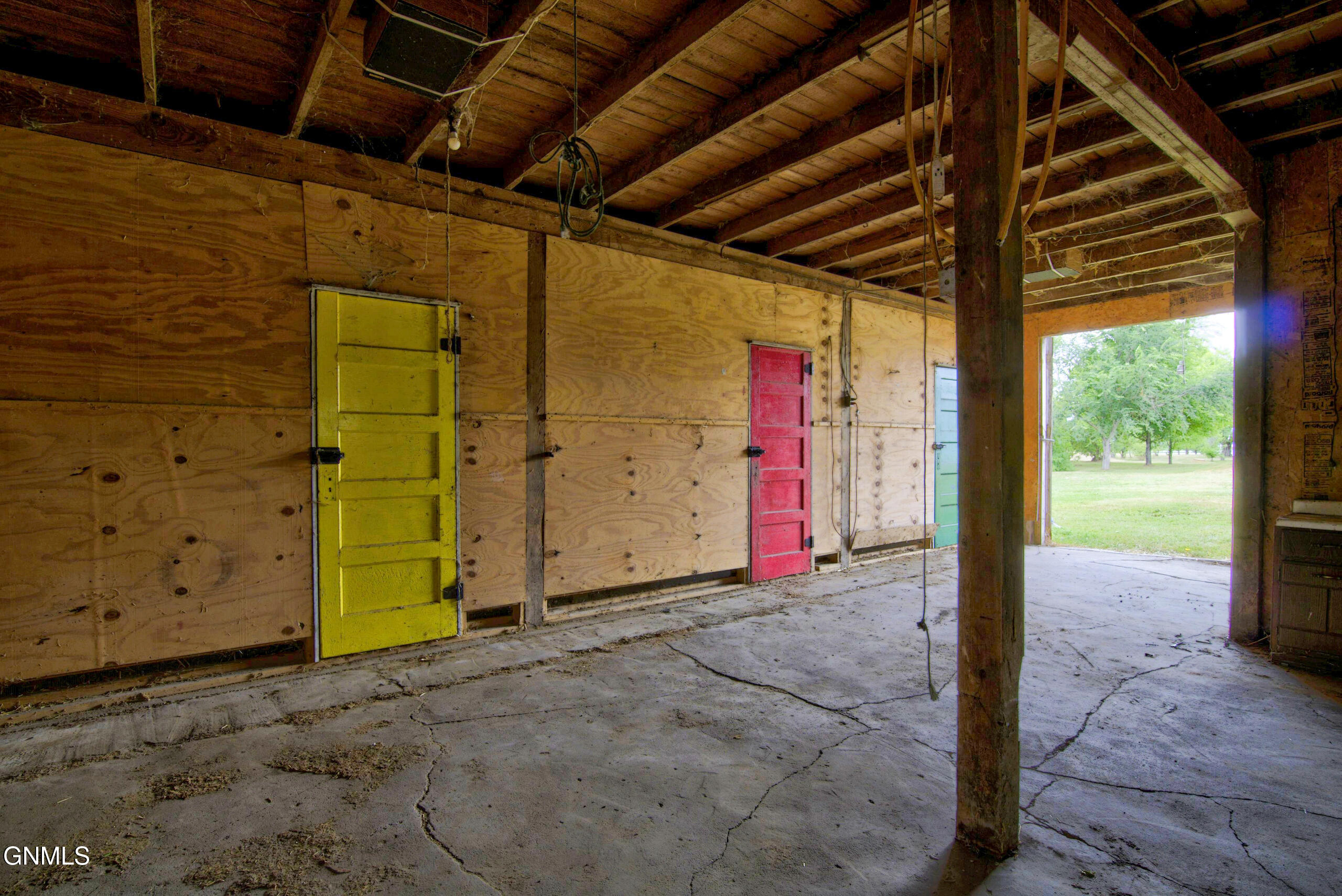 main property photo 47