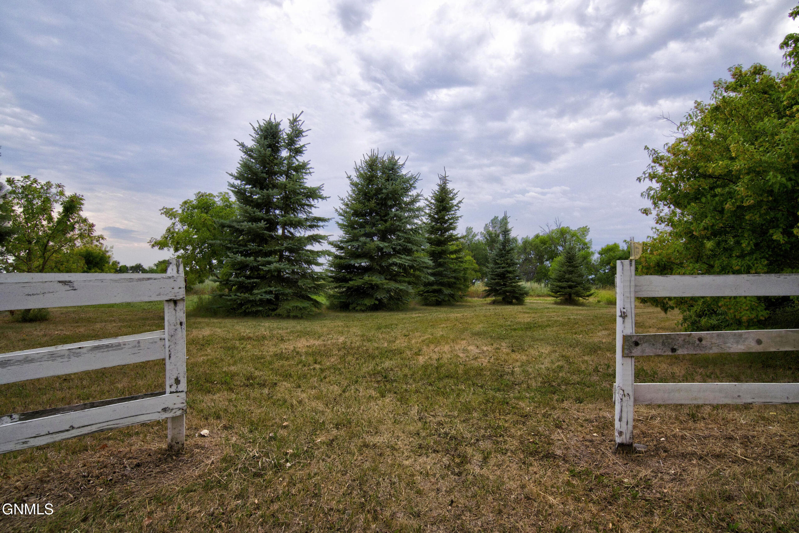 main property photo 51