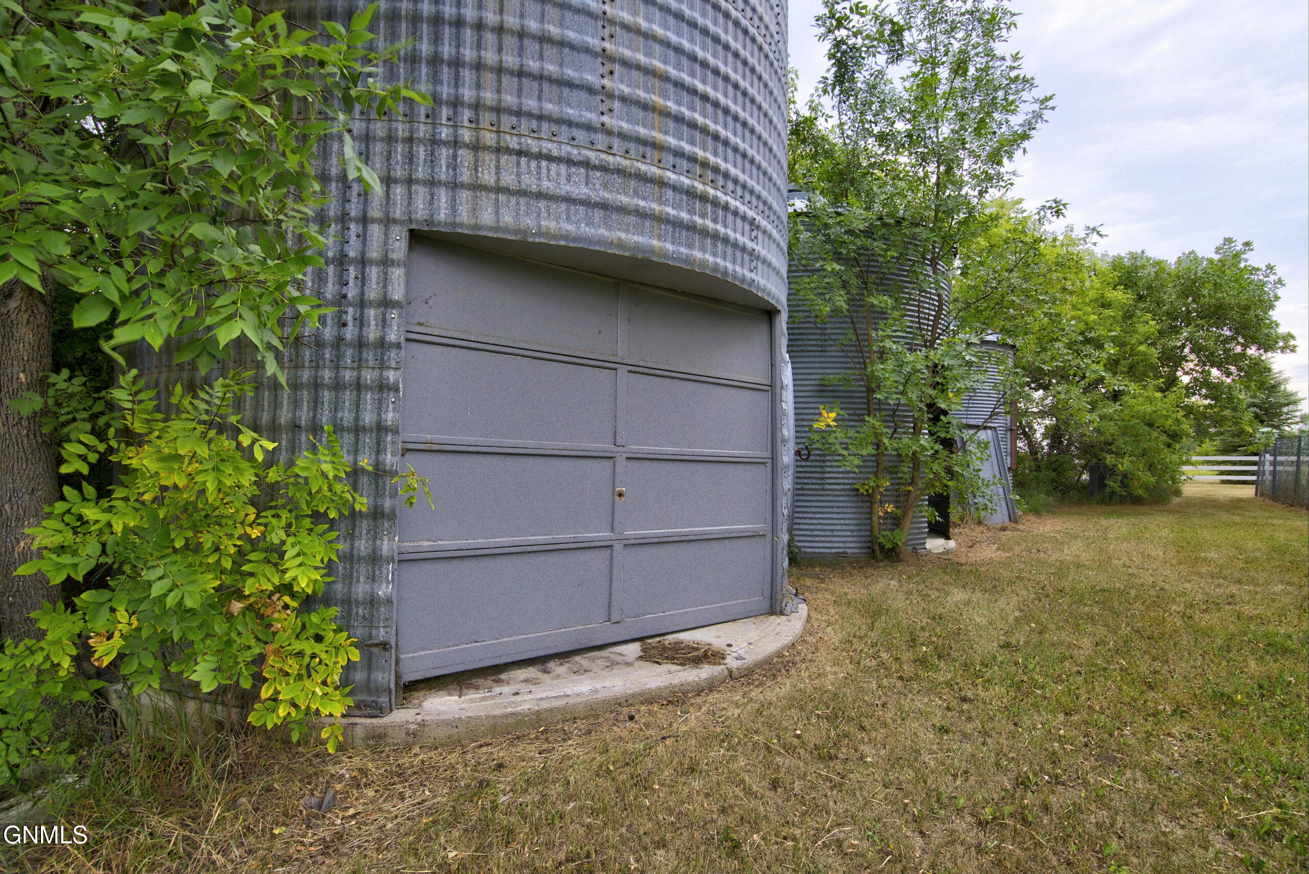 main property photo 52