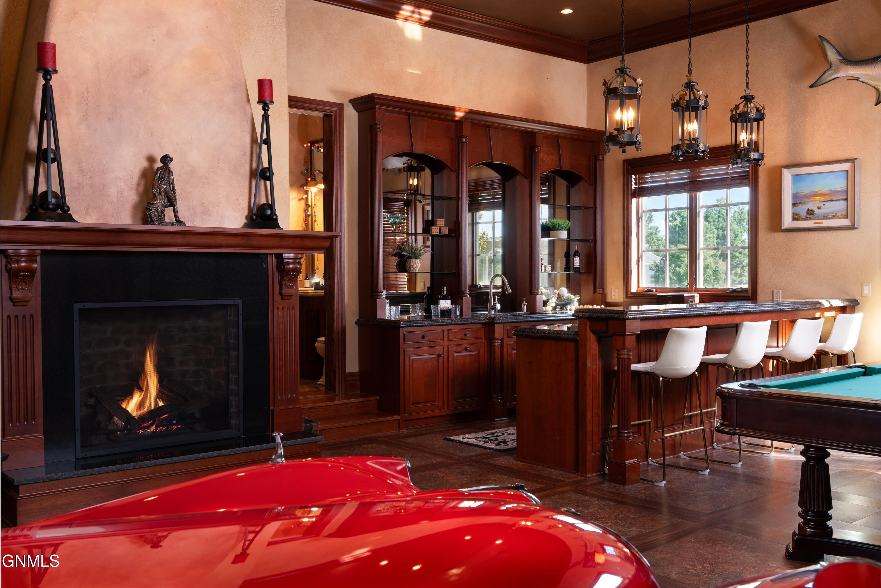 main property photo 14