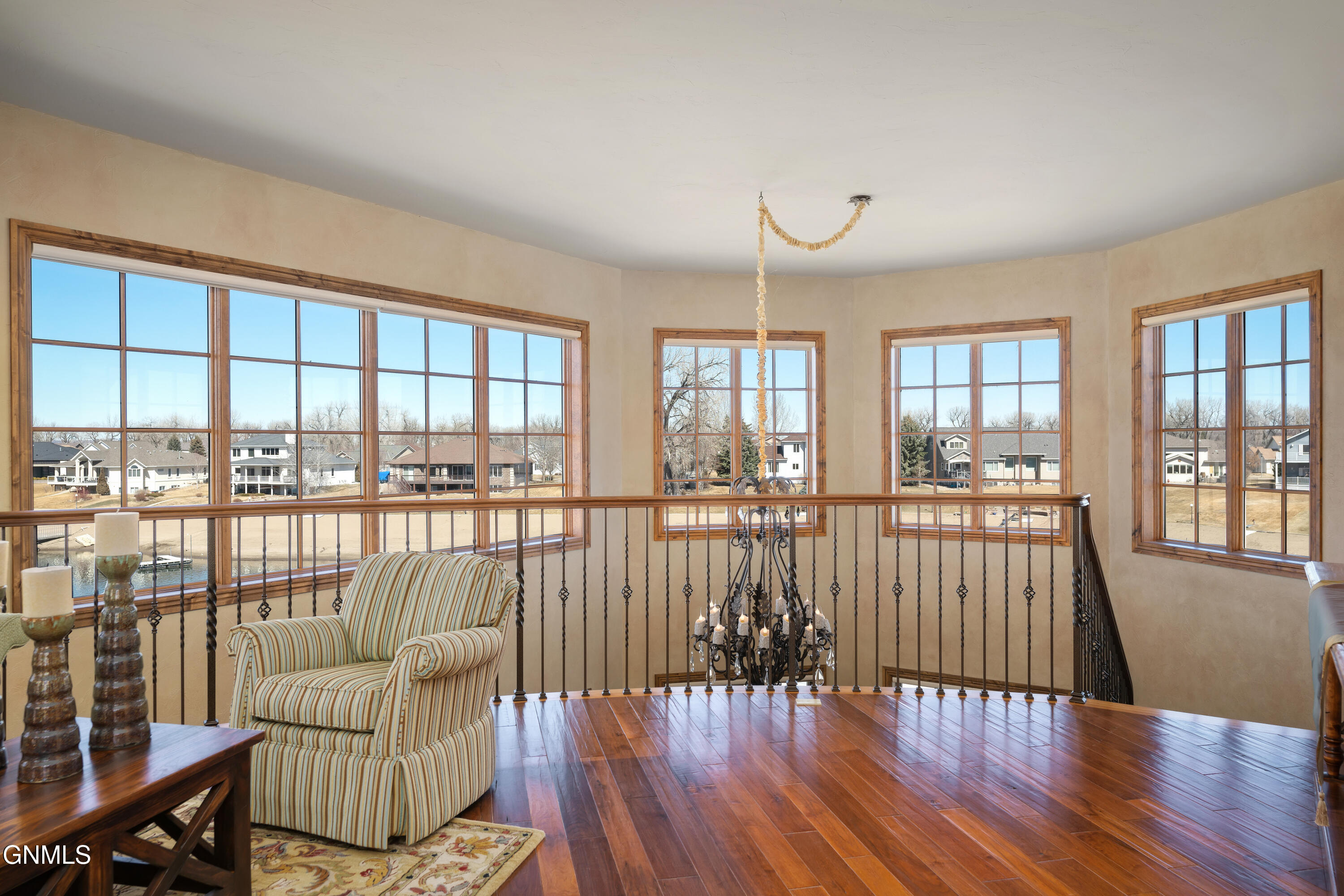 main property photo 29