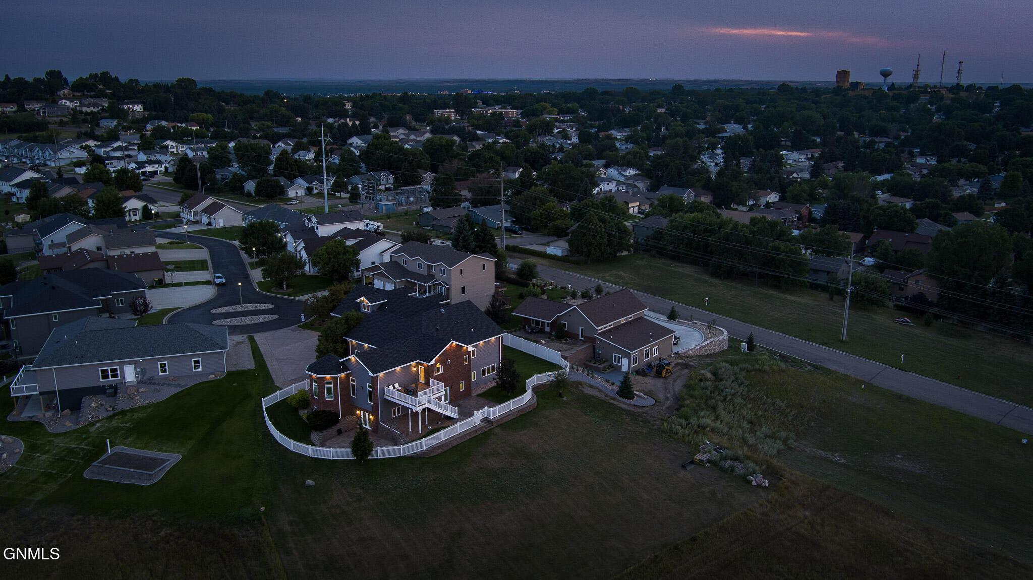 main property photo 109