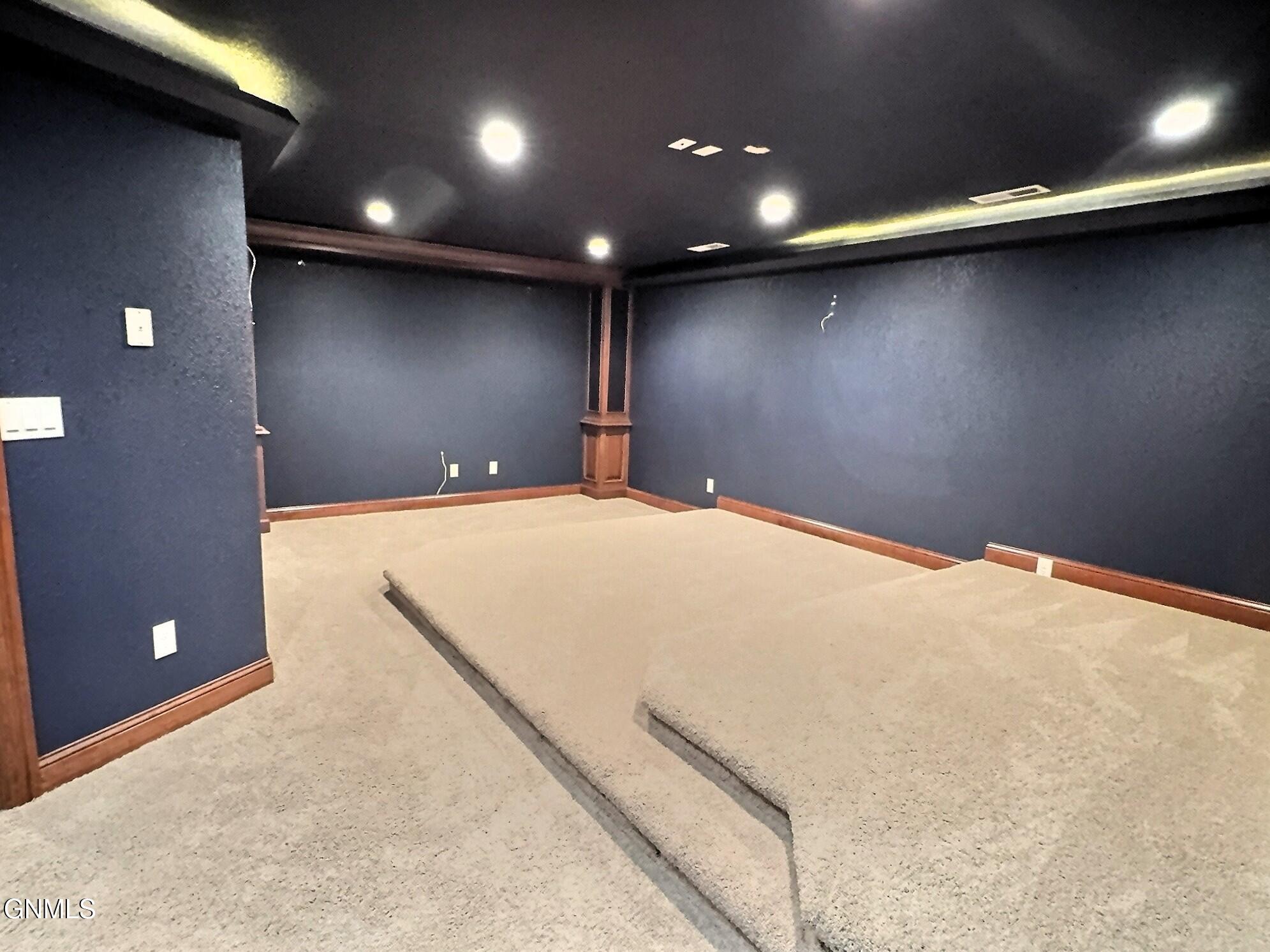 main property photo 75