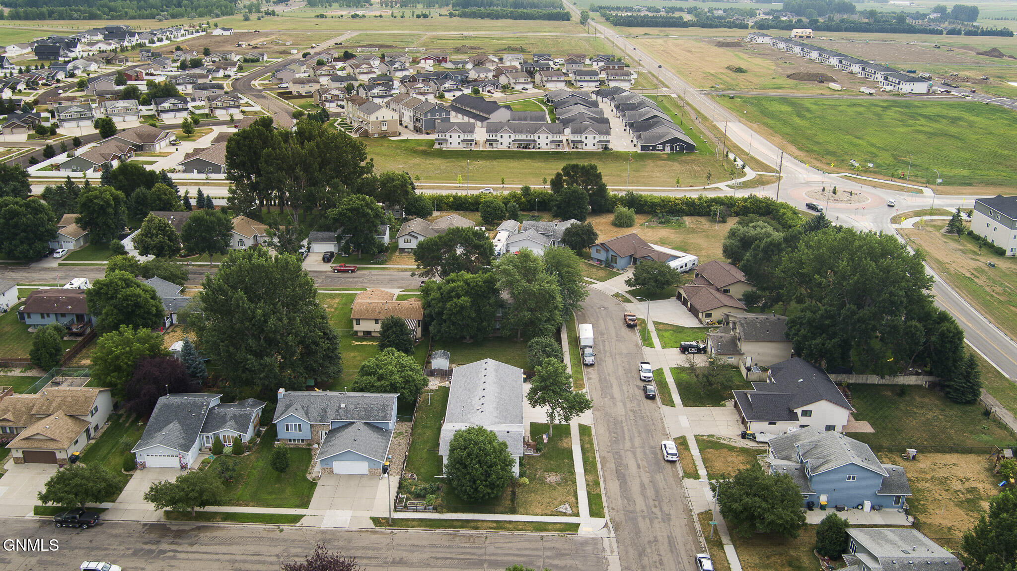 main property photo 58