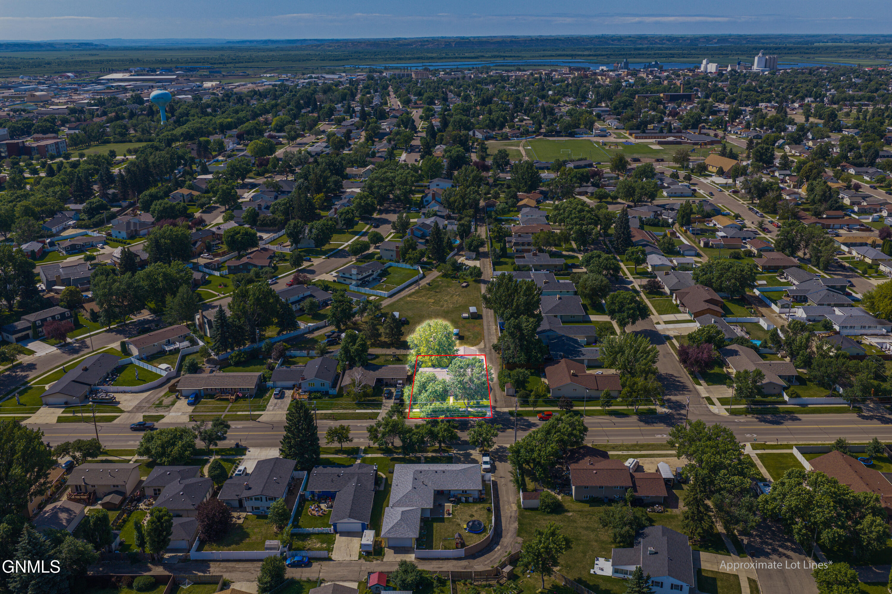 main property photo 41