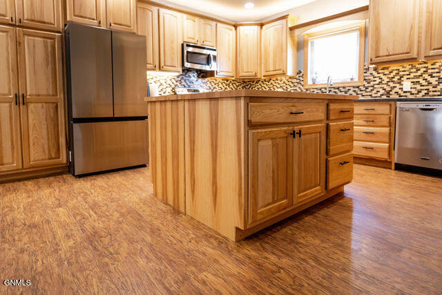 main property photo 9