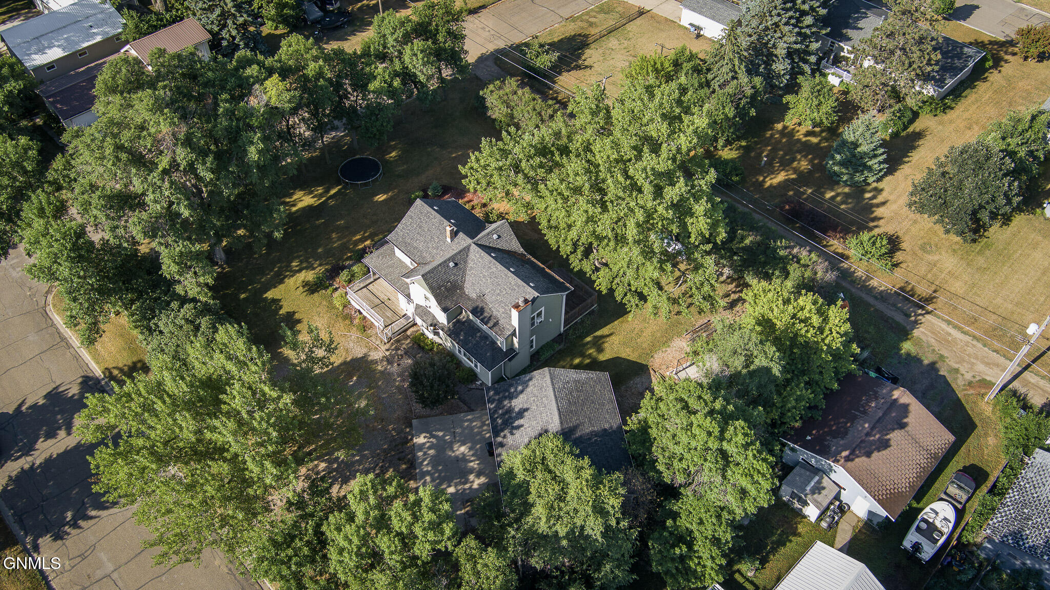 main property photo 50