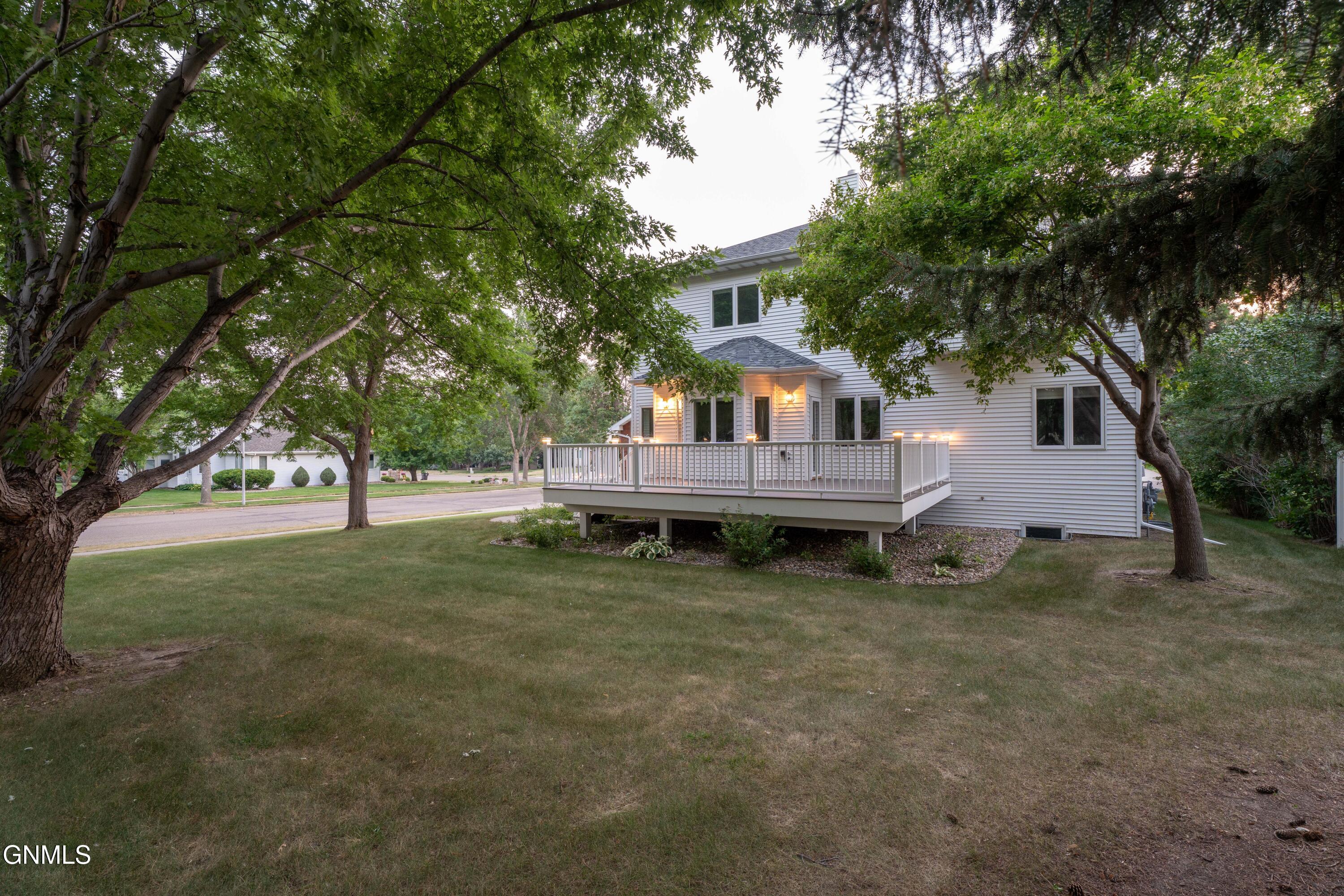 main property photo 40