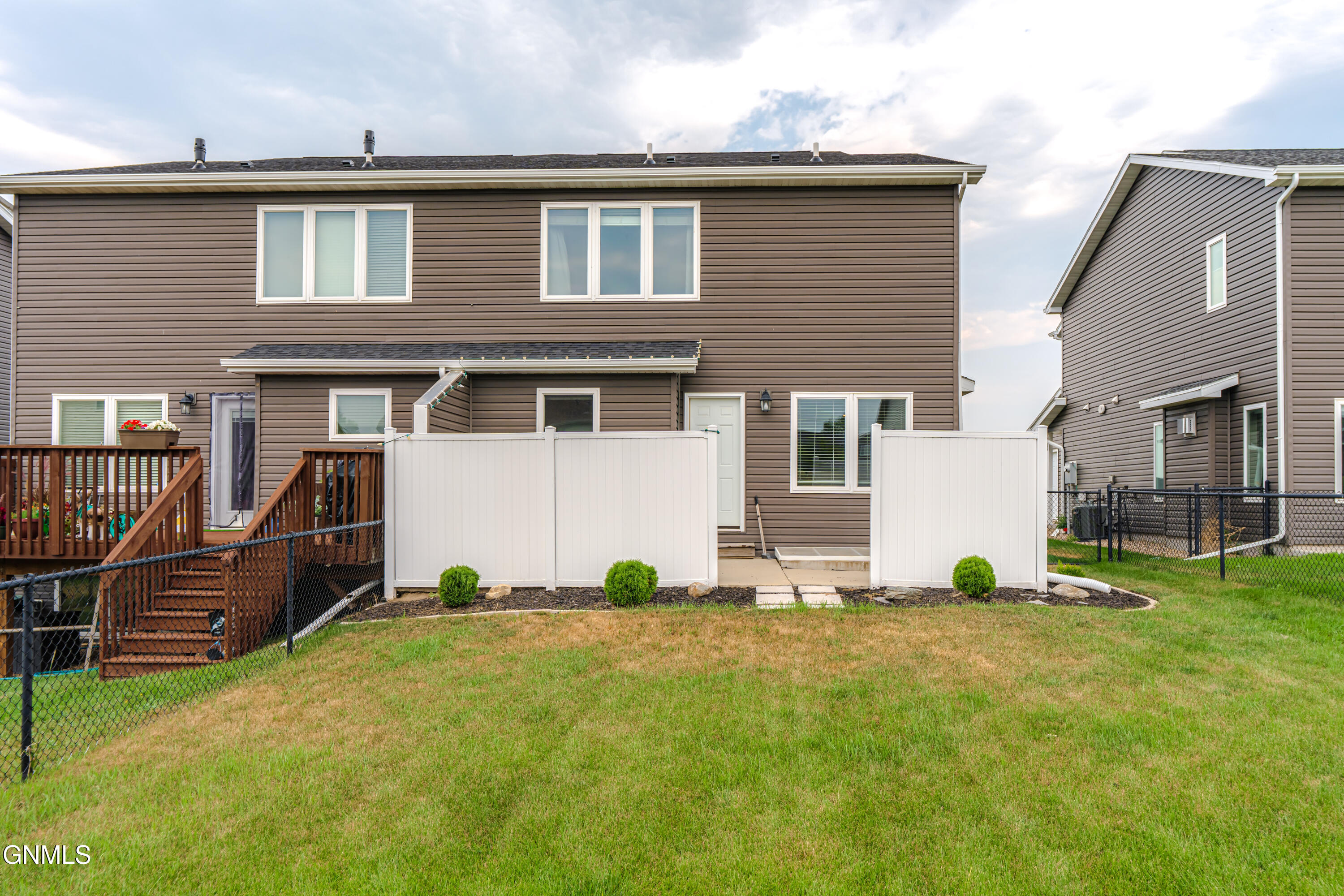 main property photo 63