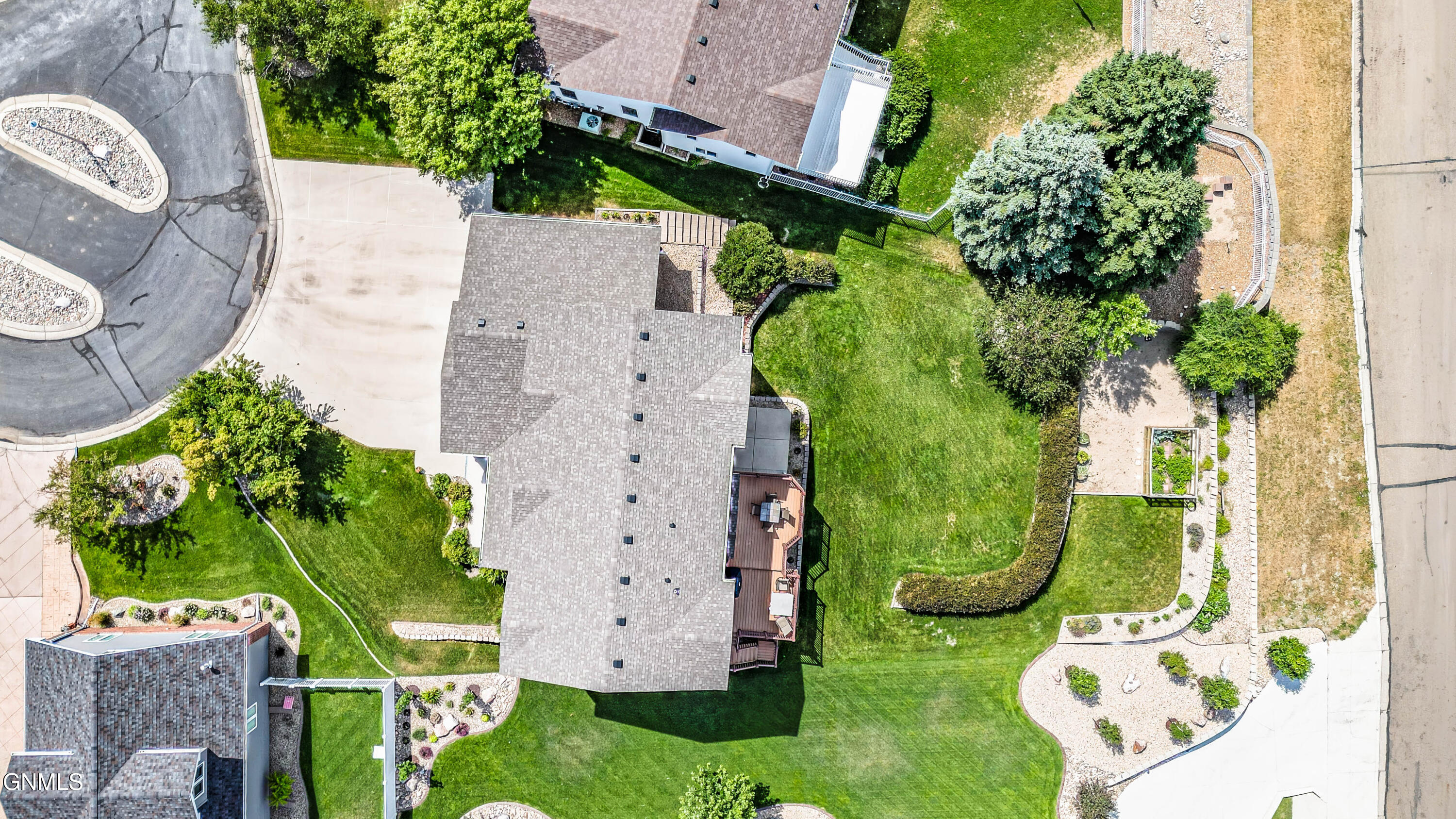 main property photo 104