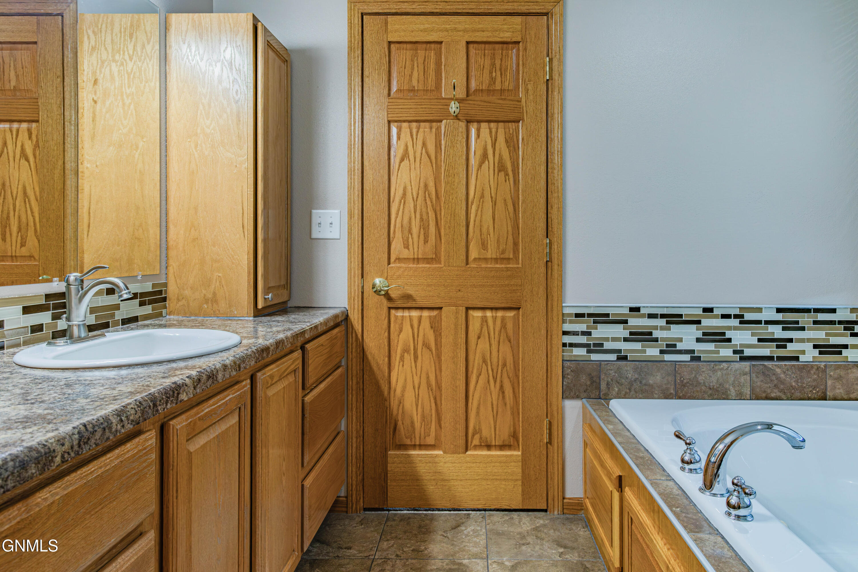 main property photo 59