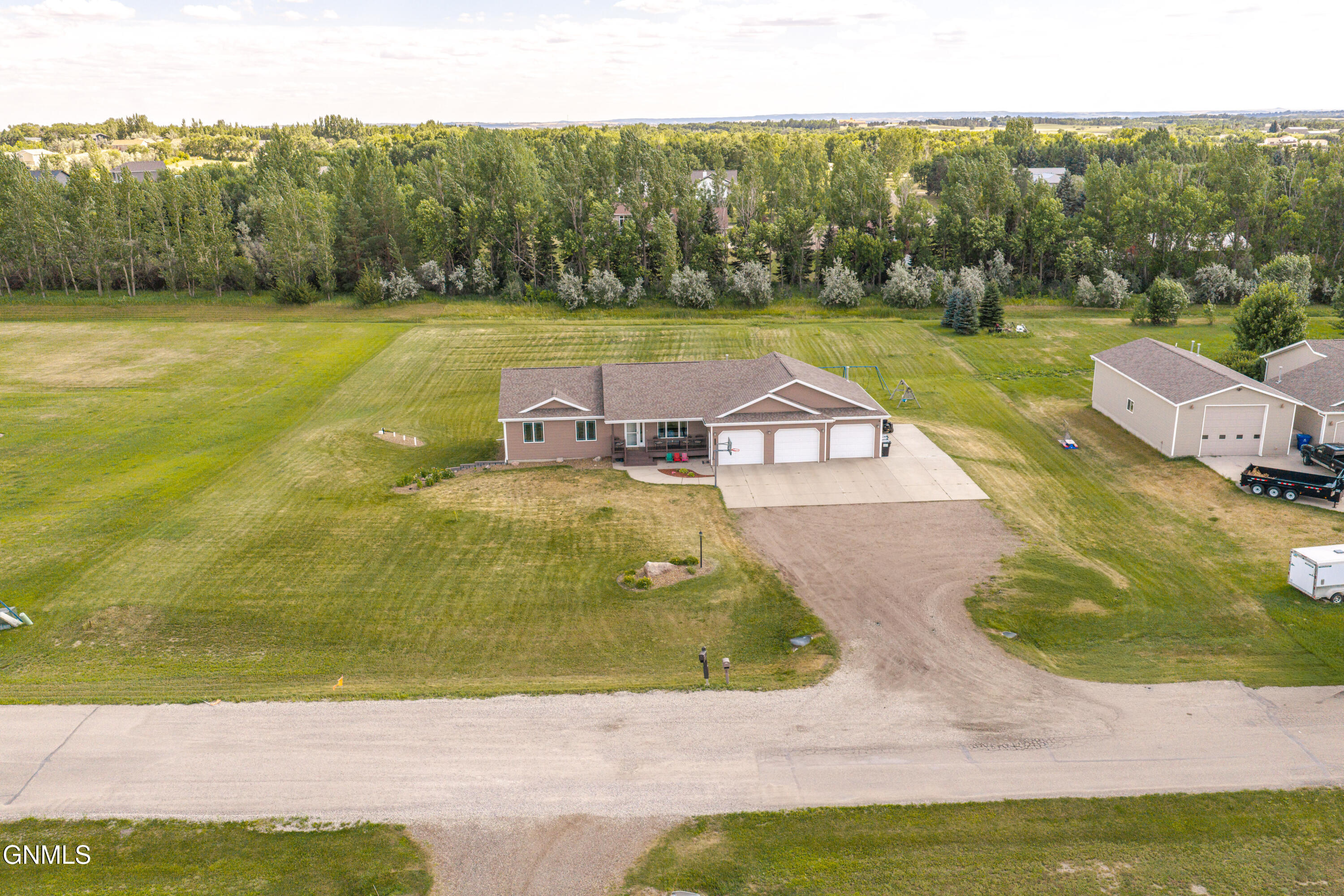 main property photo 107