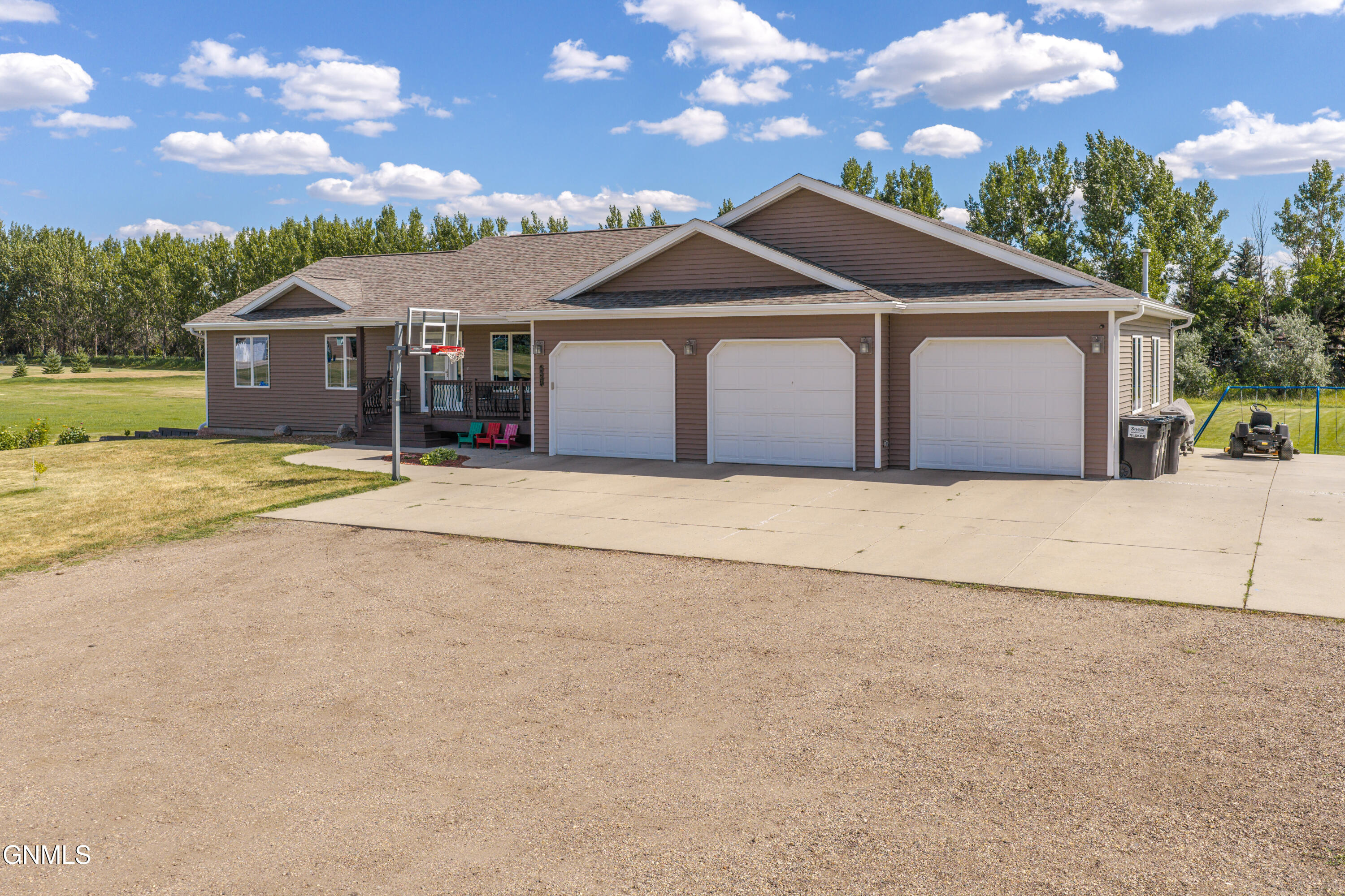 main property photo 109