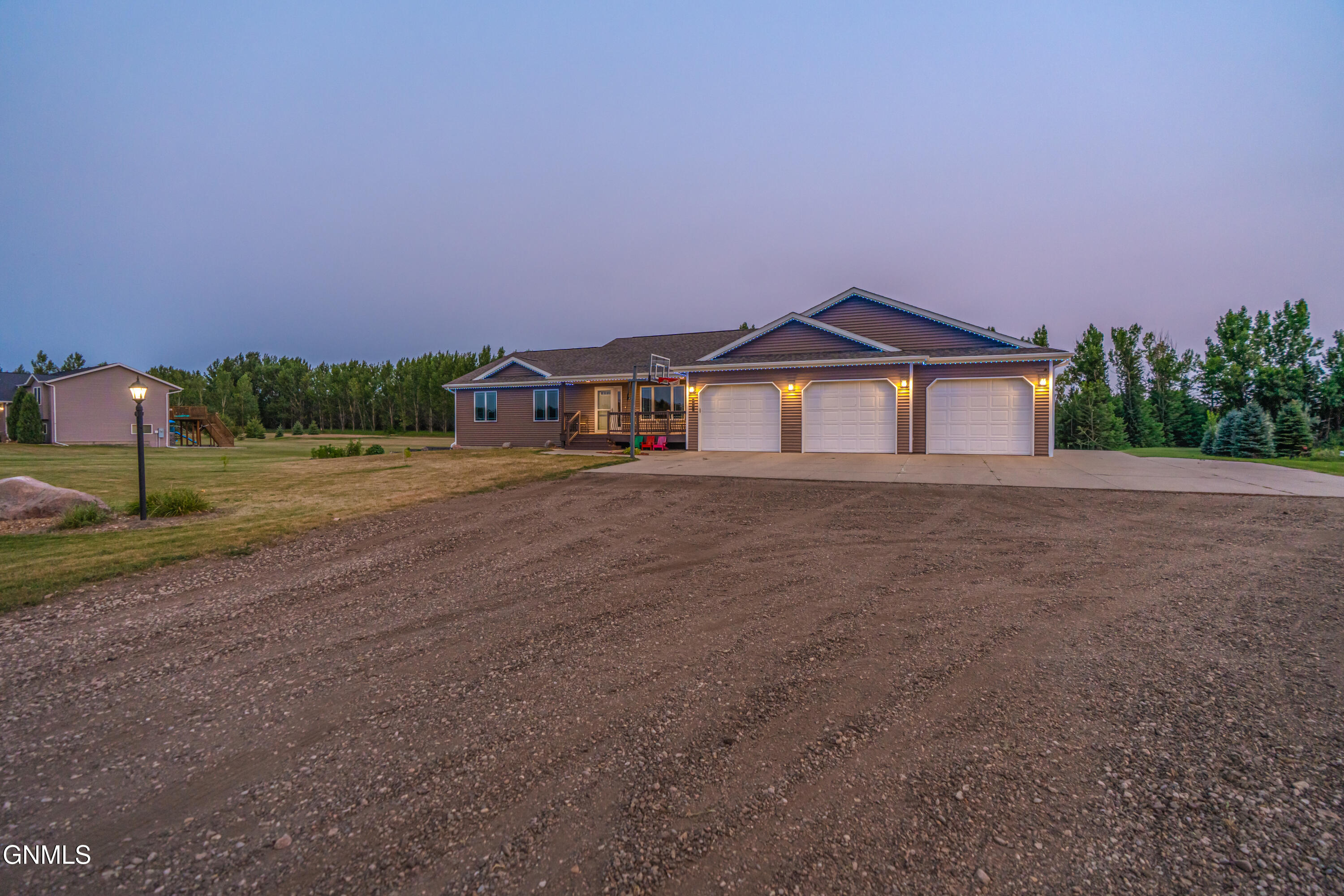 main property photo 112