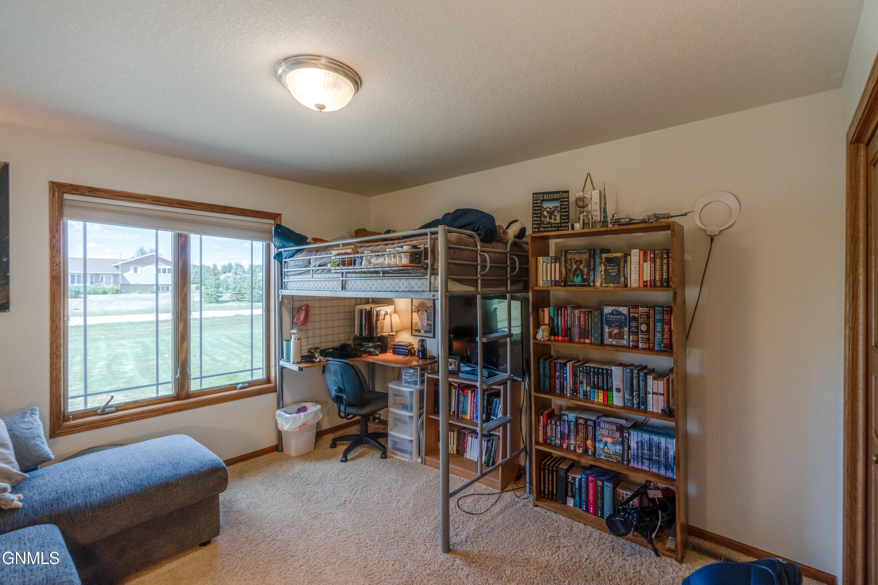 main property photo 59