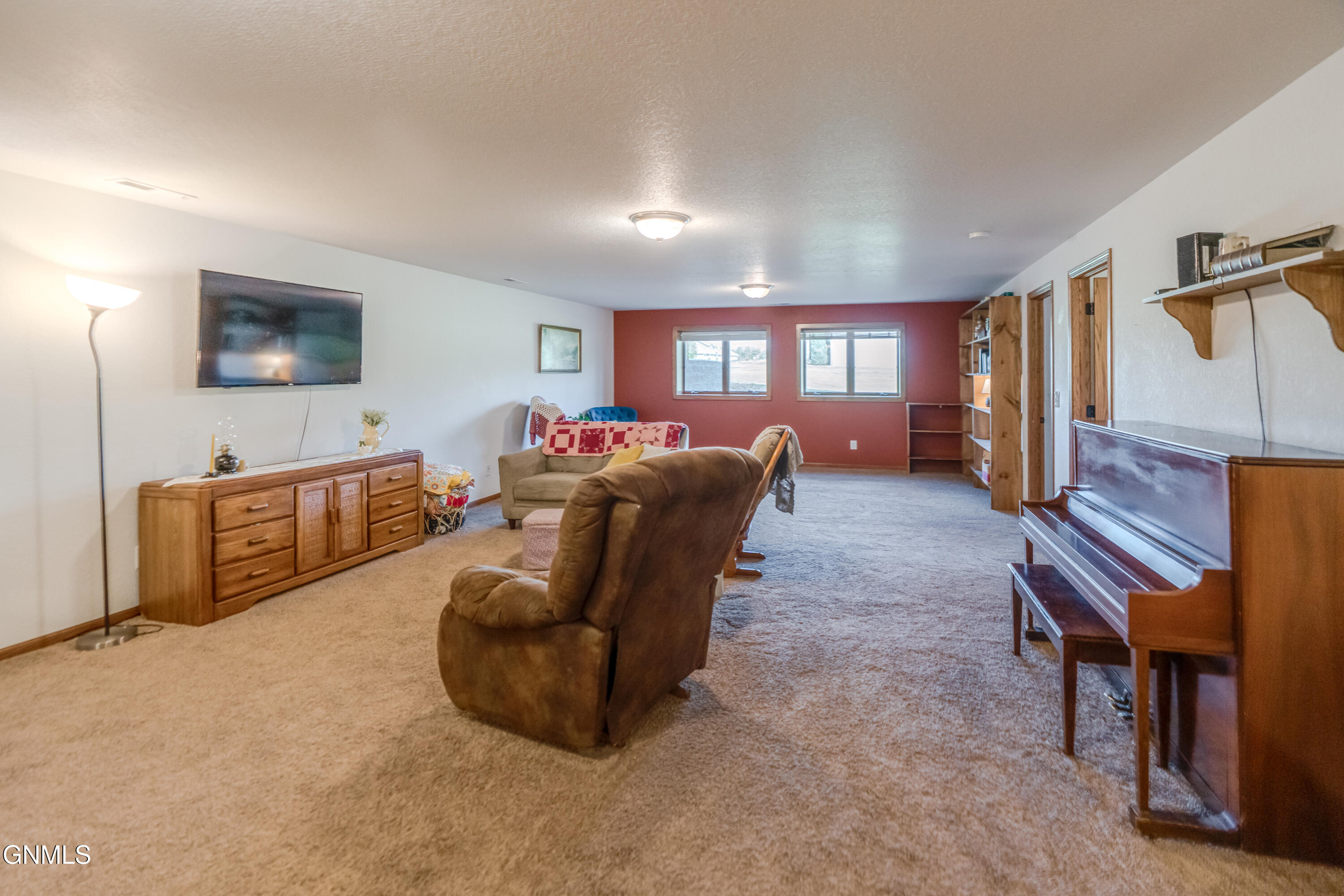 main property photo 77