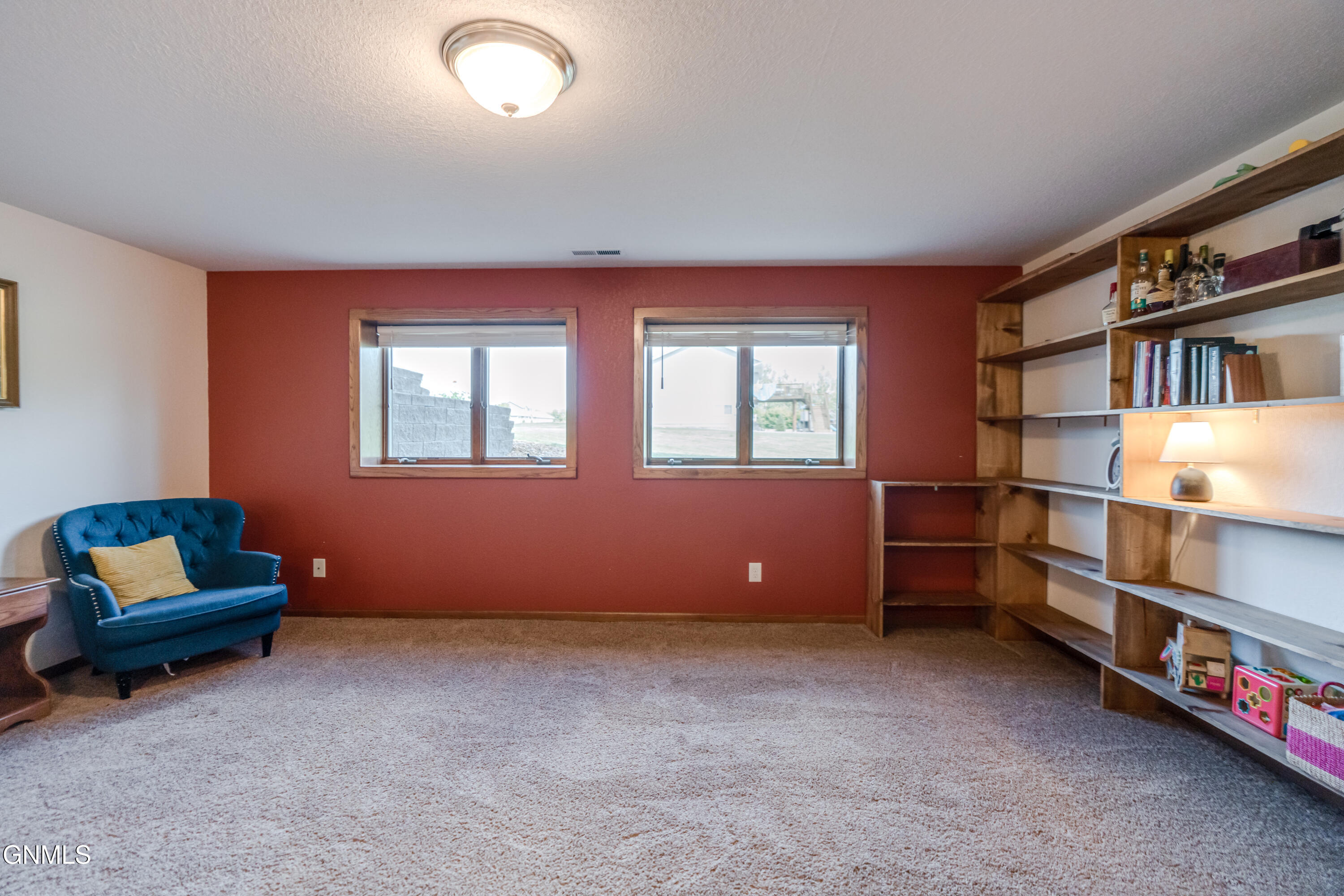 main property photo 78
