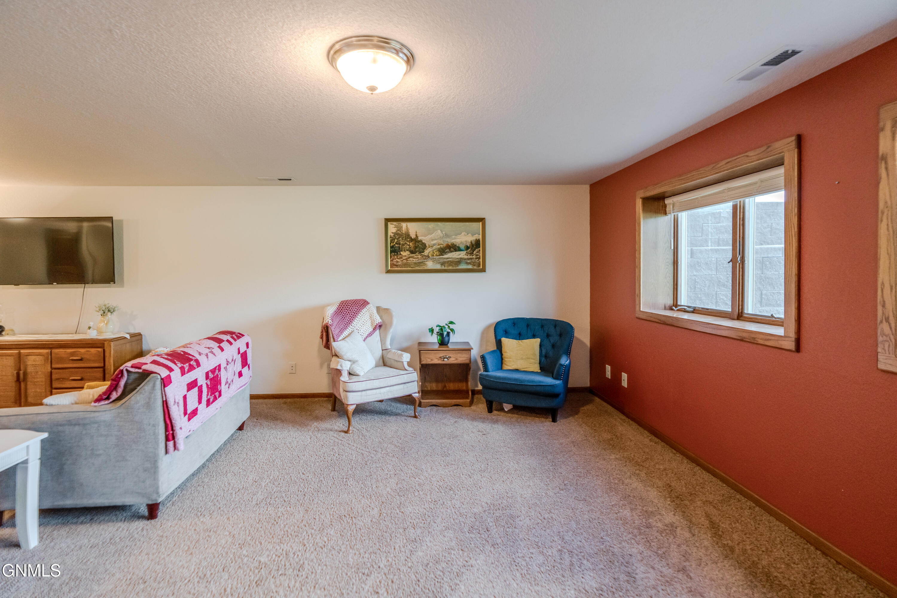 main property photo 79