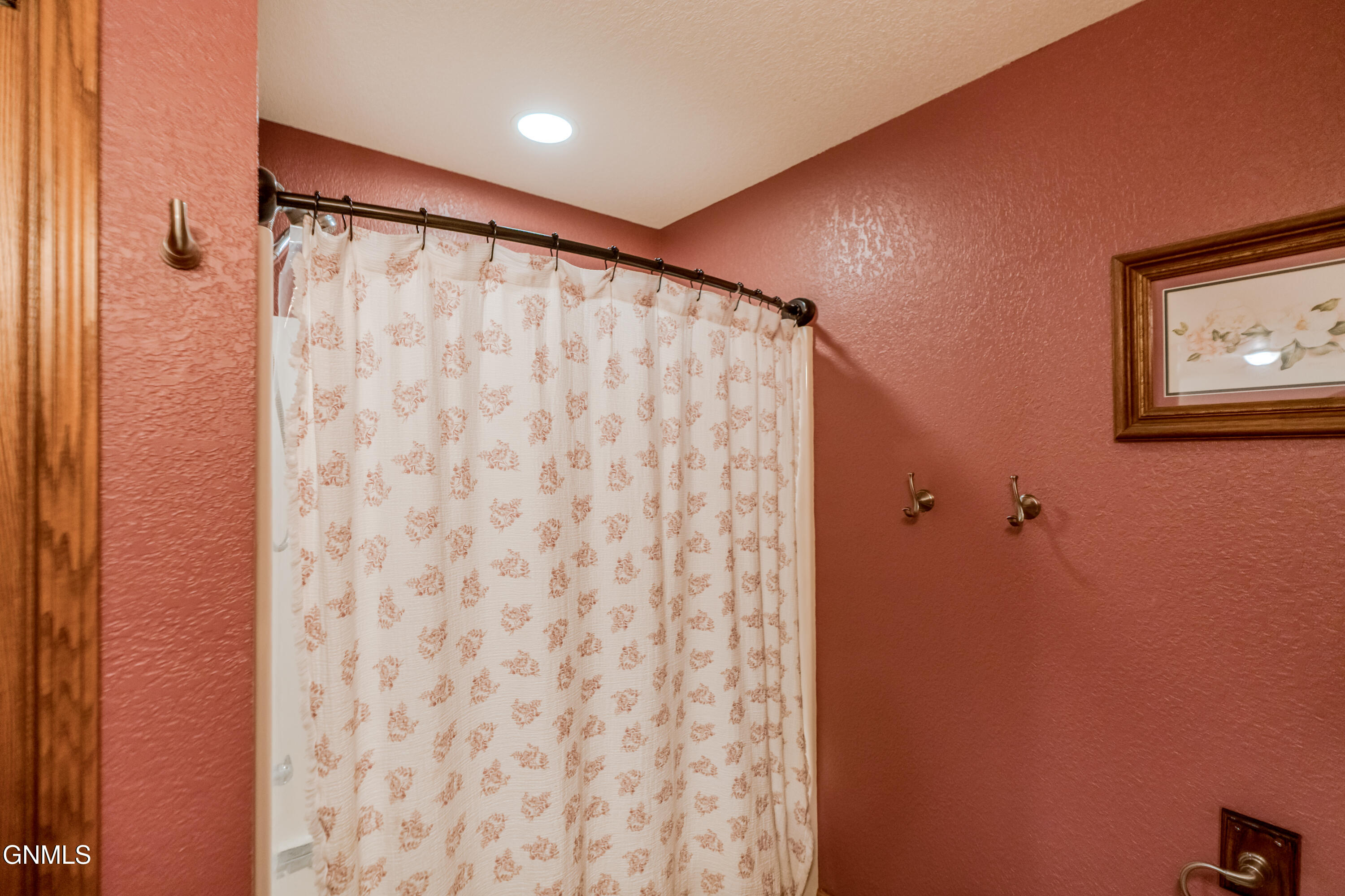 main property photo 81