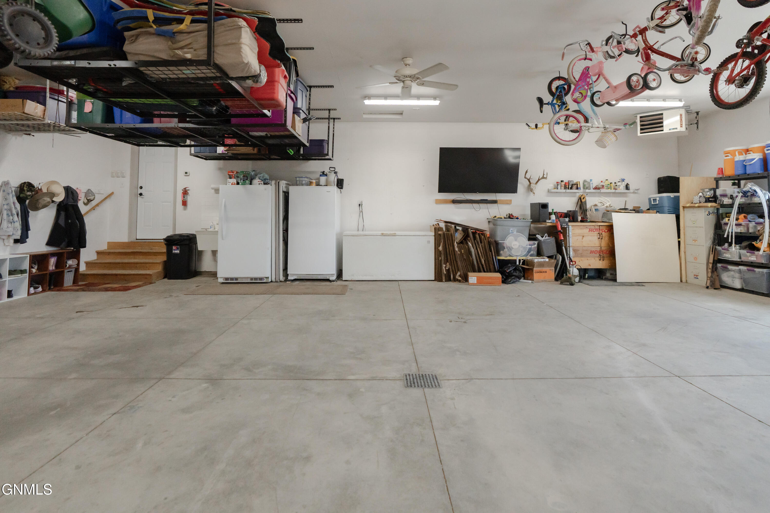 main property photo 85