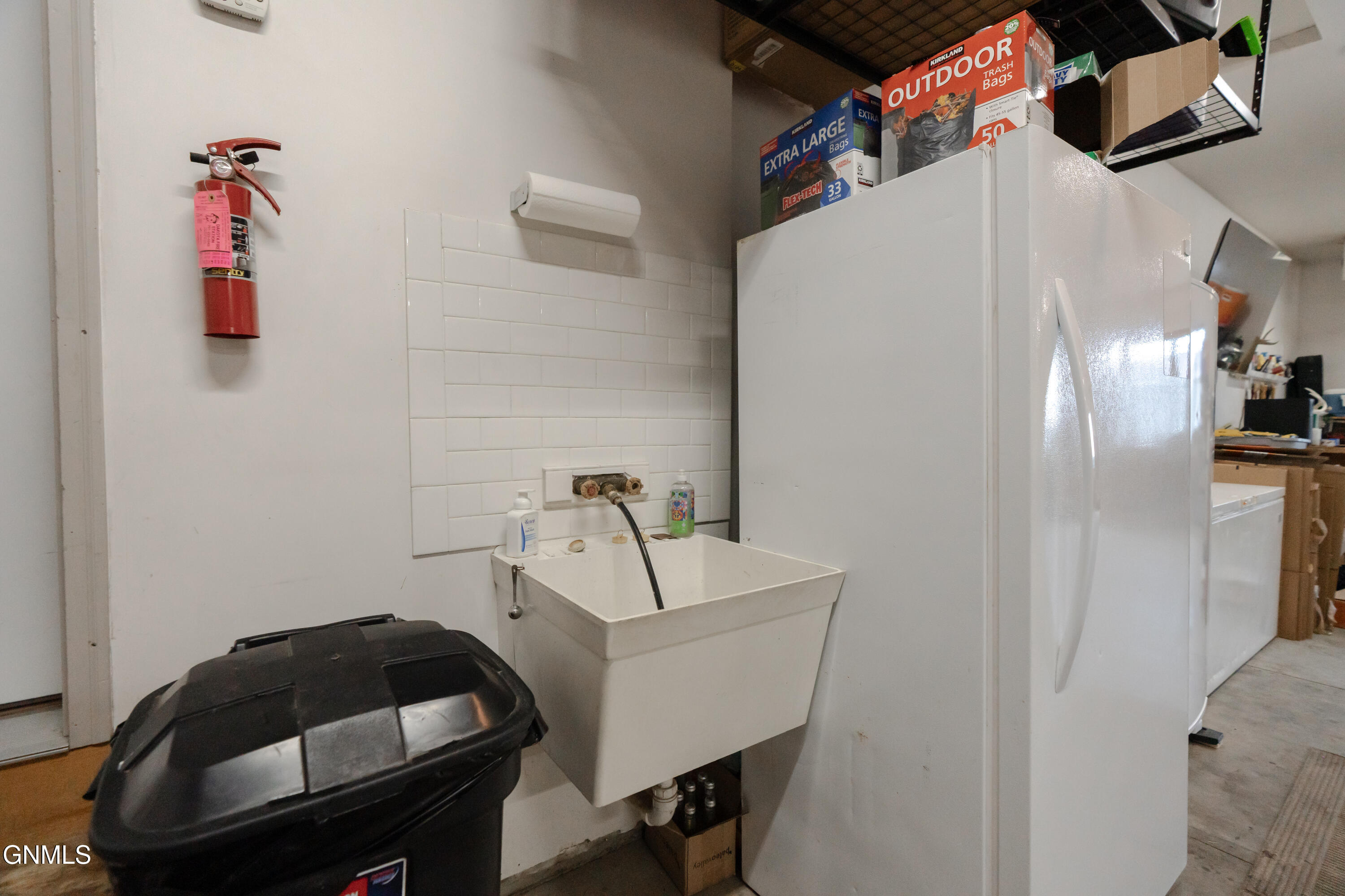 main property photo 87