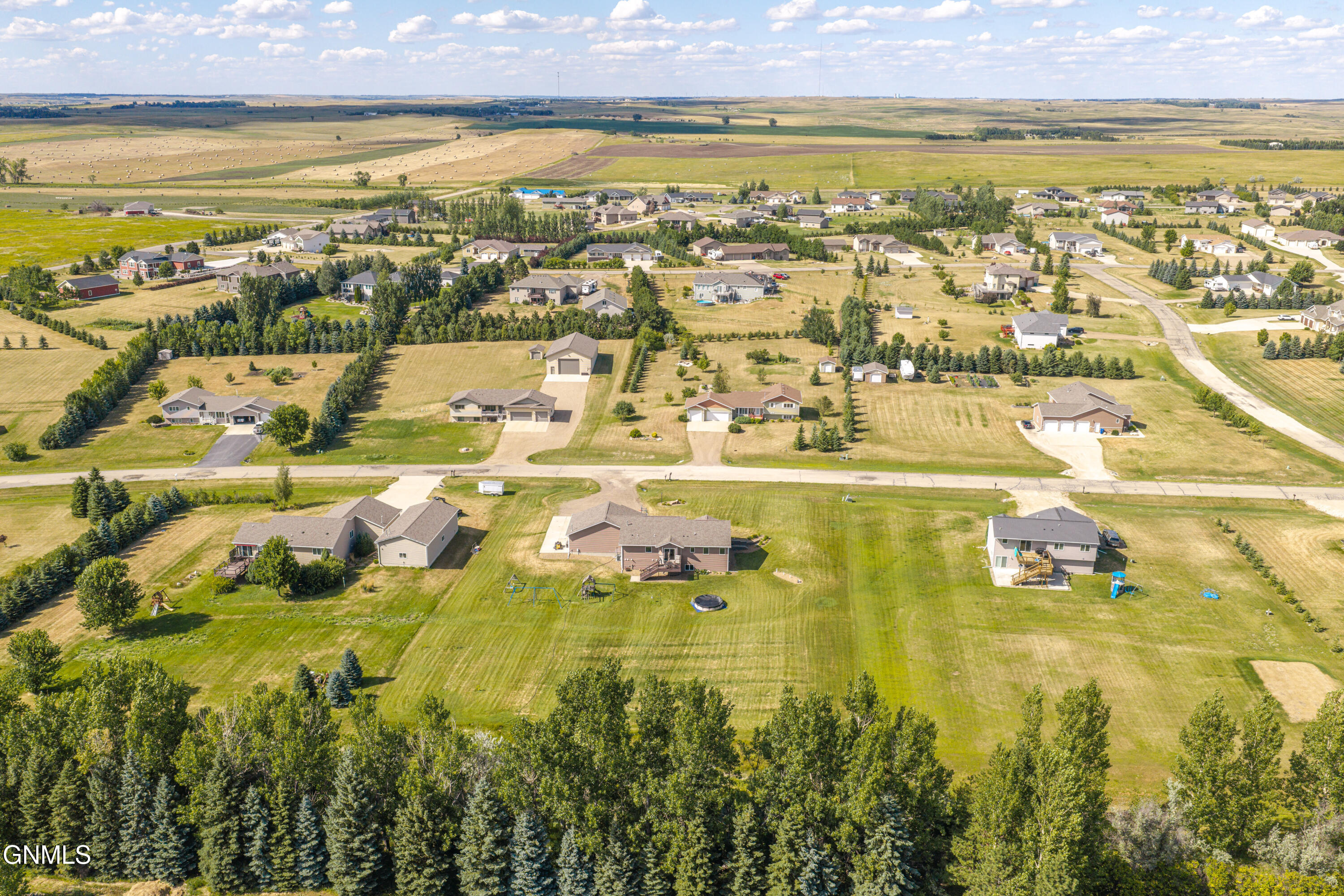 main property photo 90
