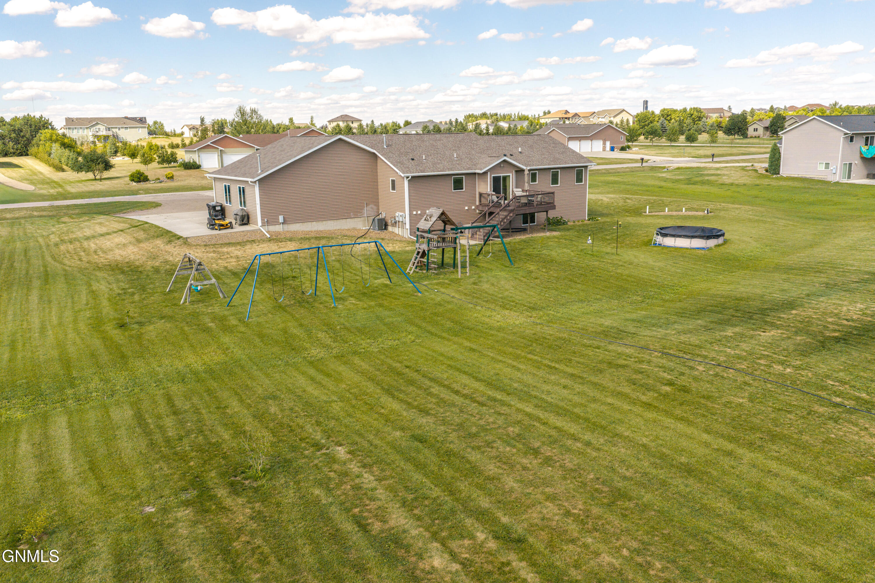 main property photo 98