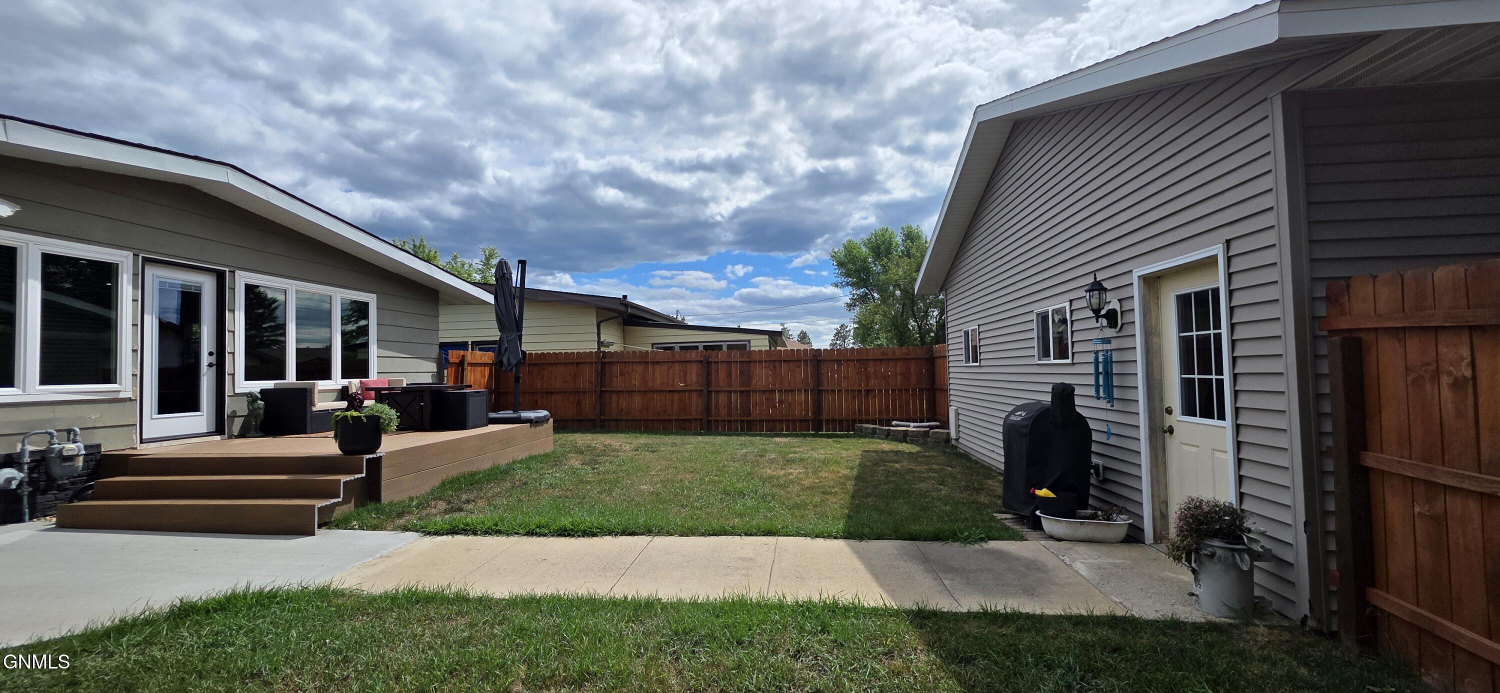 main property photo 51