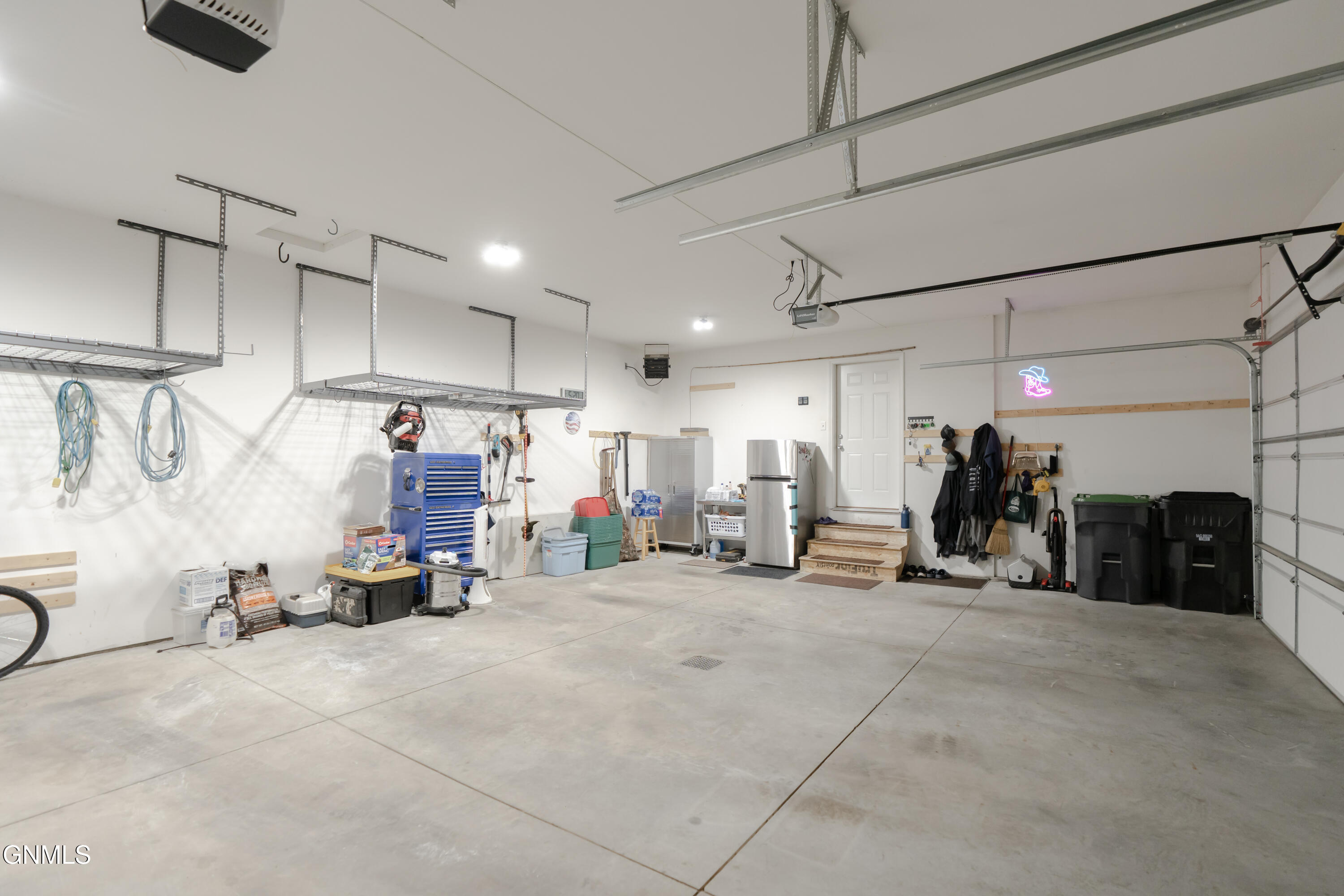 main property photo 74