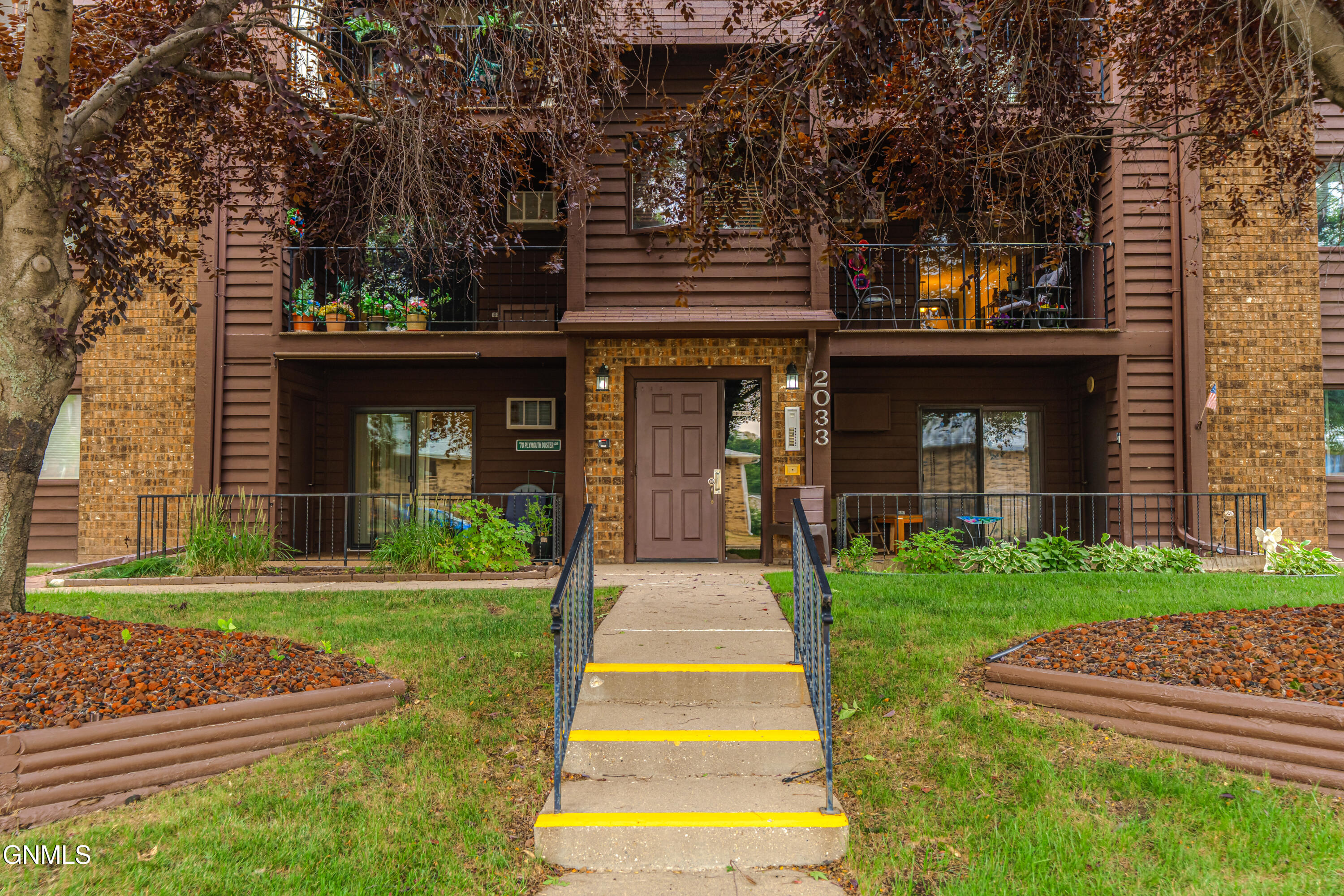 main property photo 31
